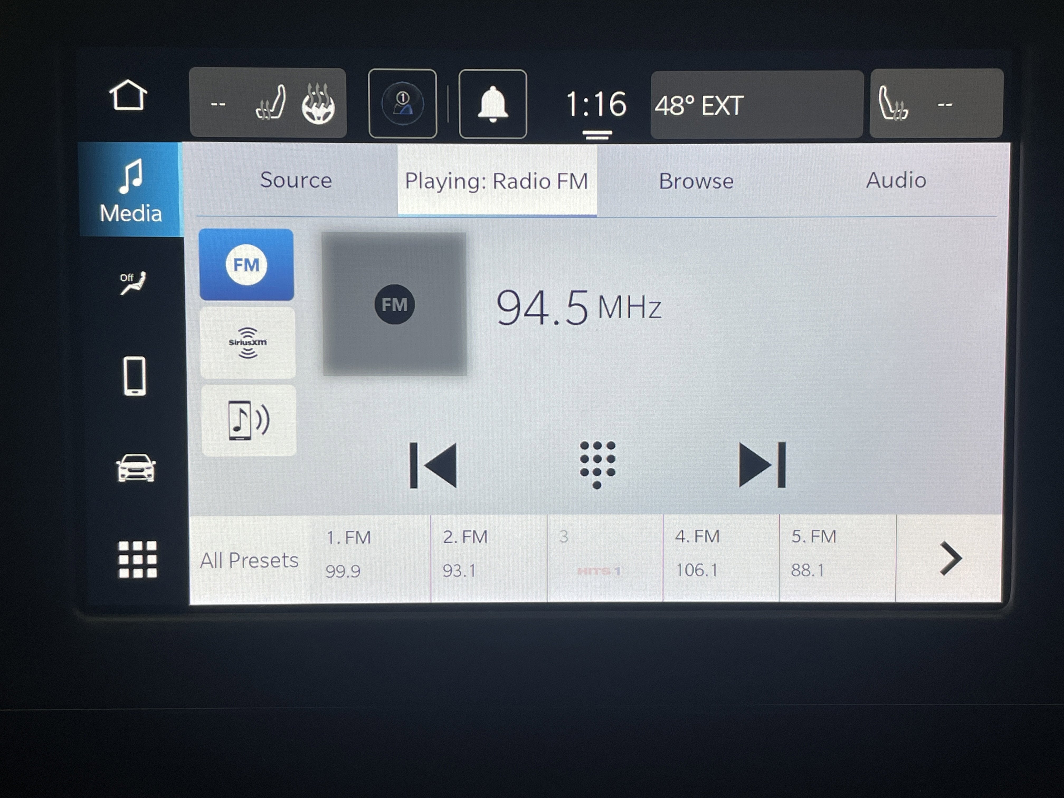 2024 Chrysler Voyager LX
