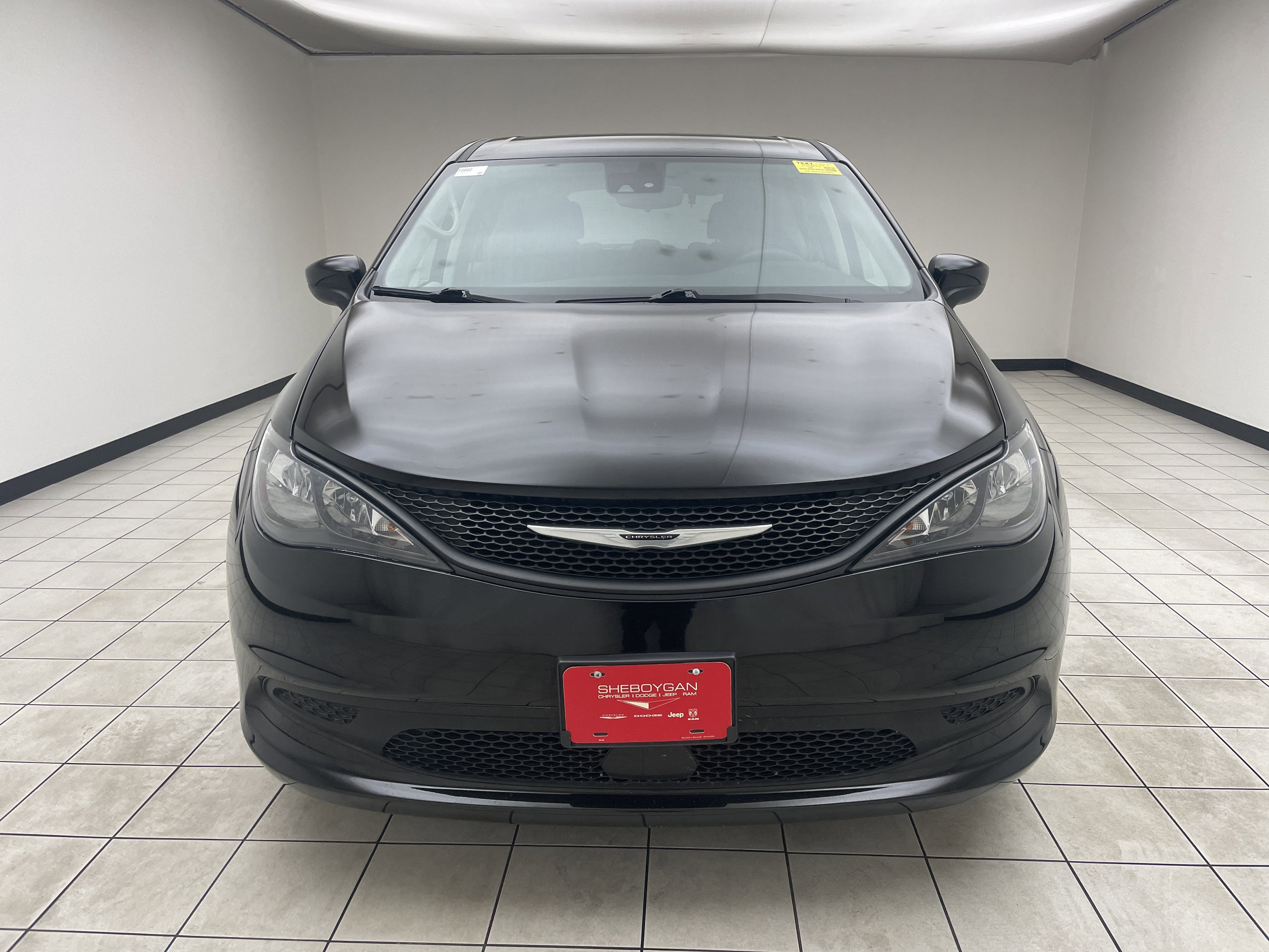 2024 Chrysler Voyager LX