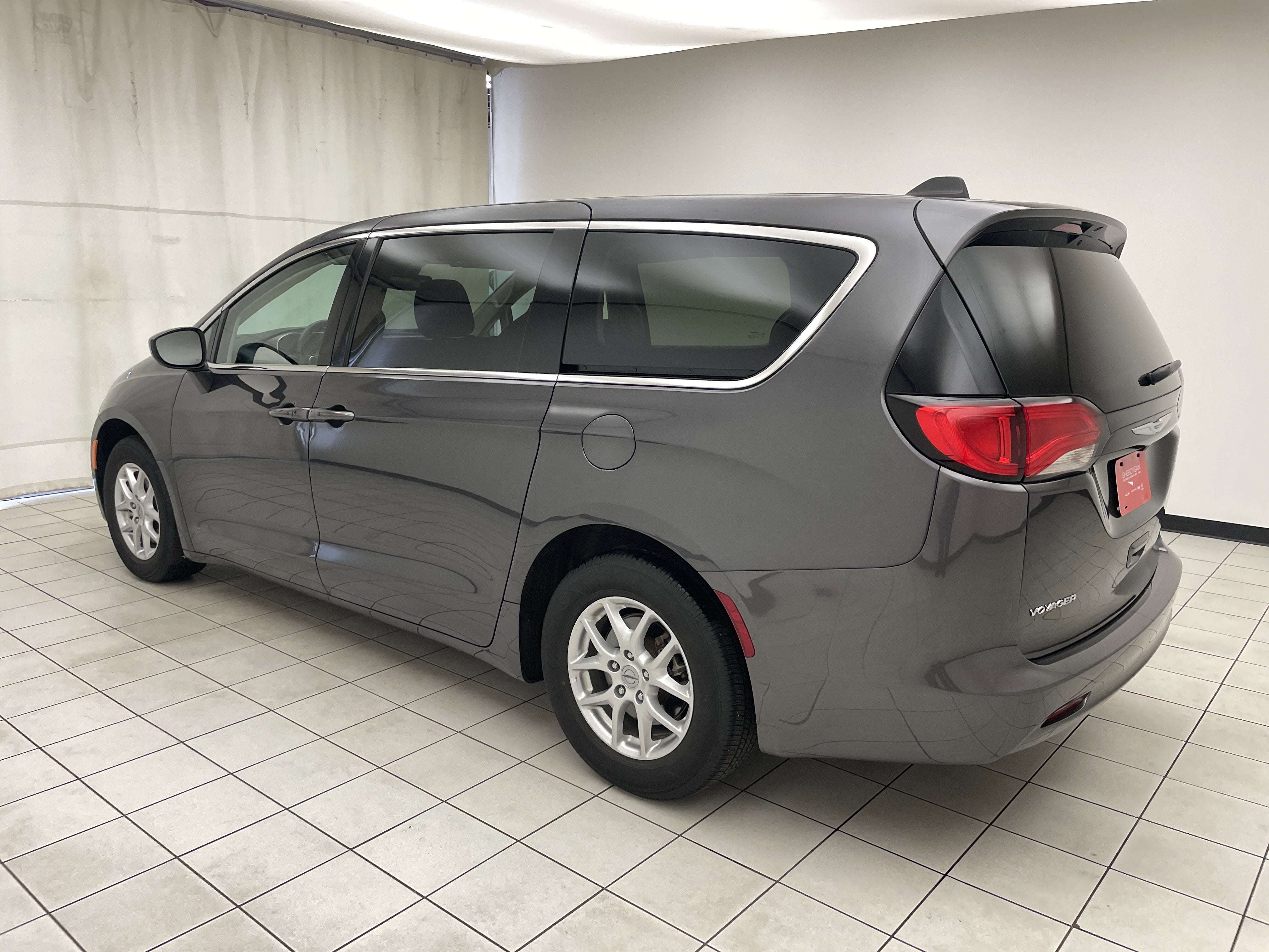 2023 Chrysler Voyager LX