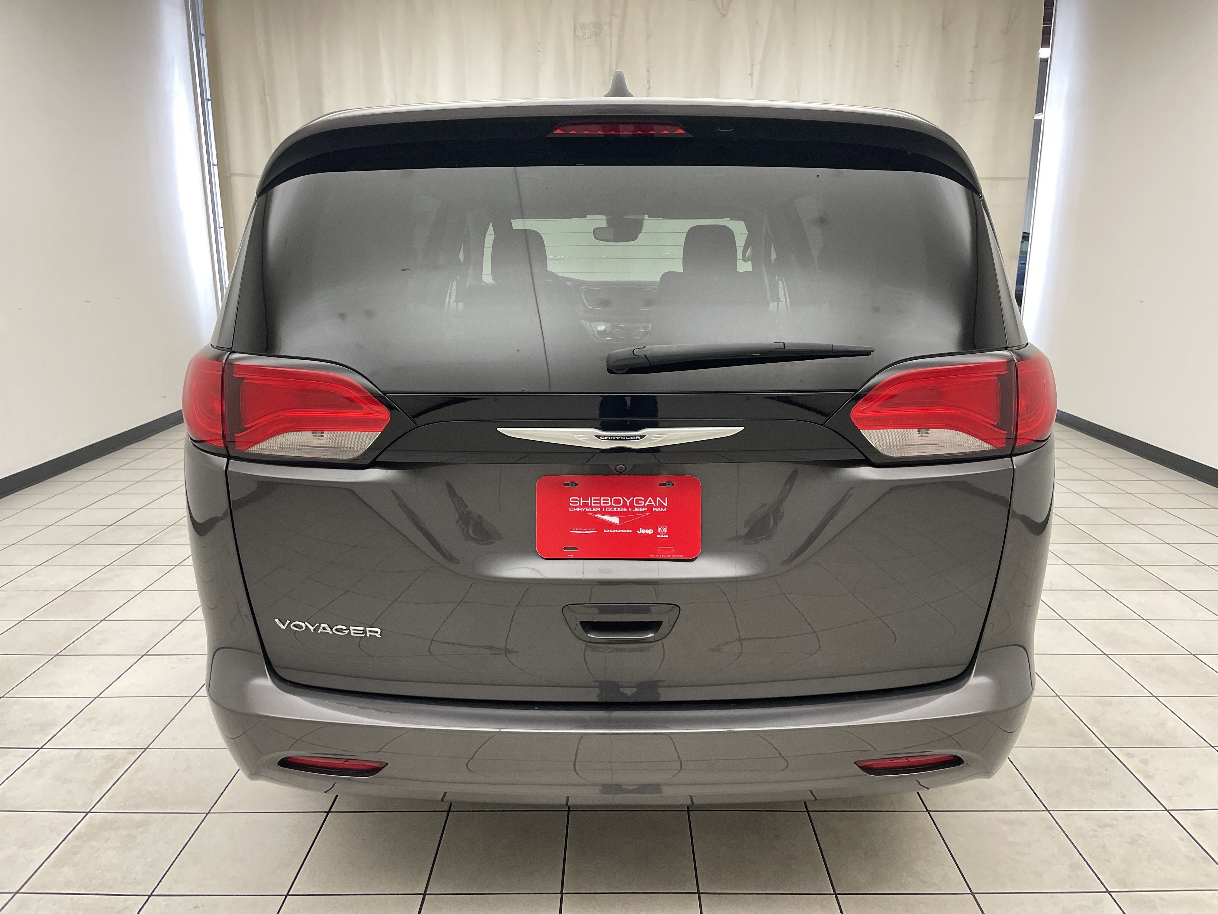 2023 Chrysler Voyager LX