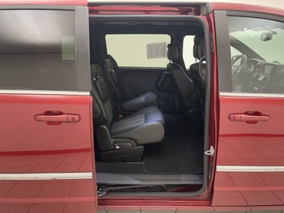 2015 Chrysler Town & Country S