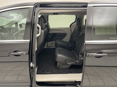 2024 Chrysler Pacifica Touring L AWD