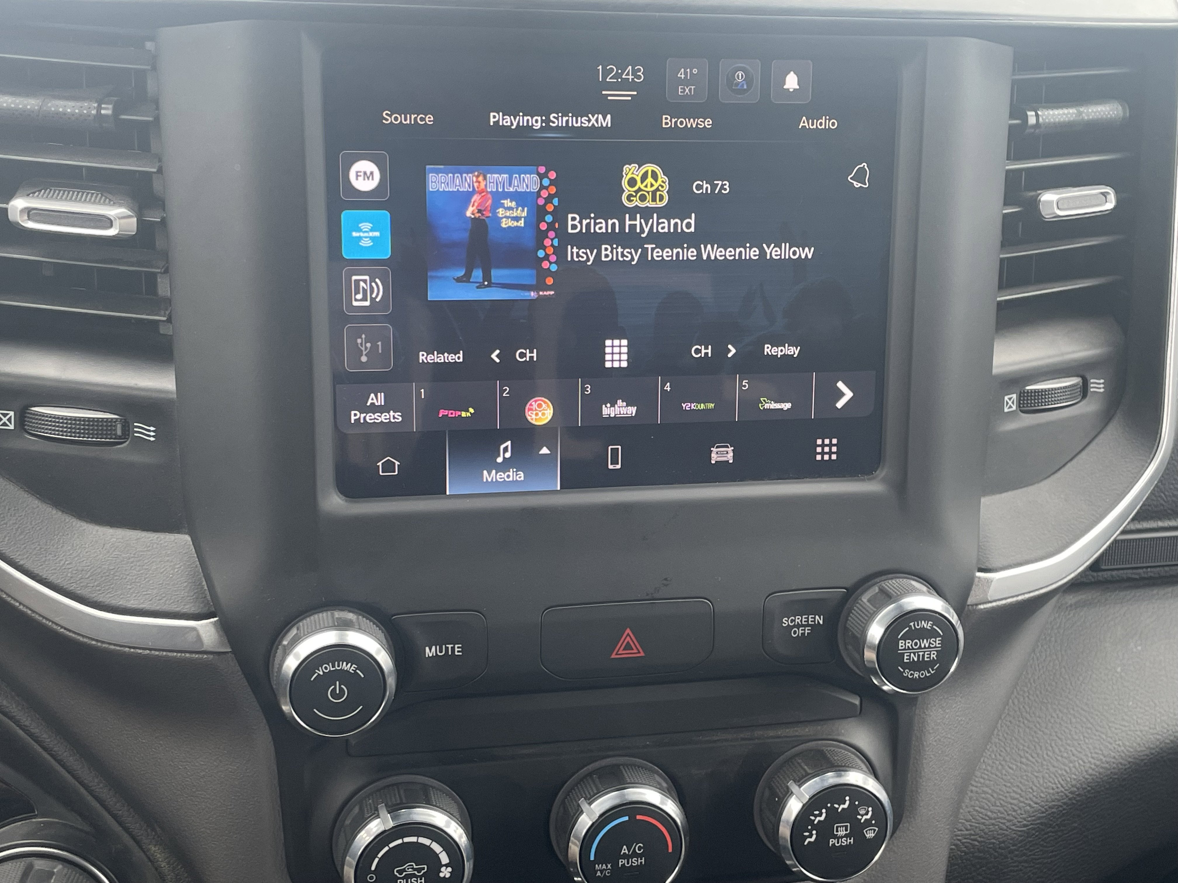 2024 RAM 2500 Big Horn Crew Cab 4x4 6'4' Box