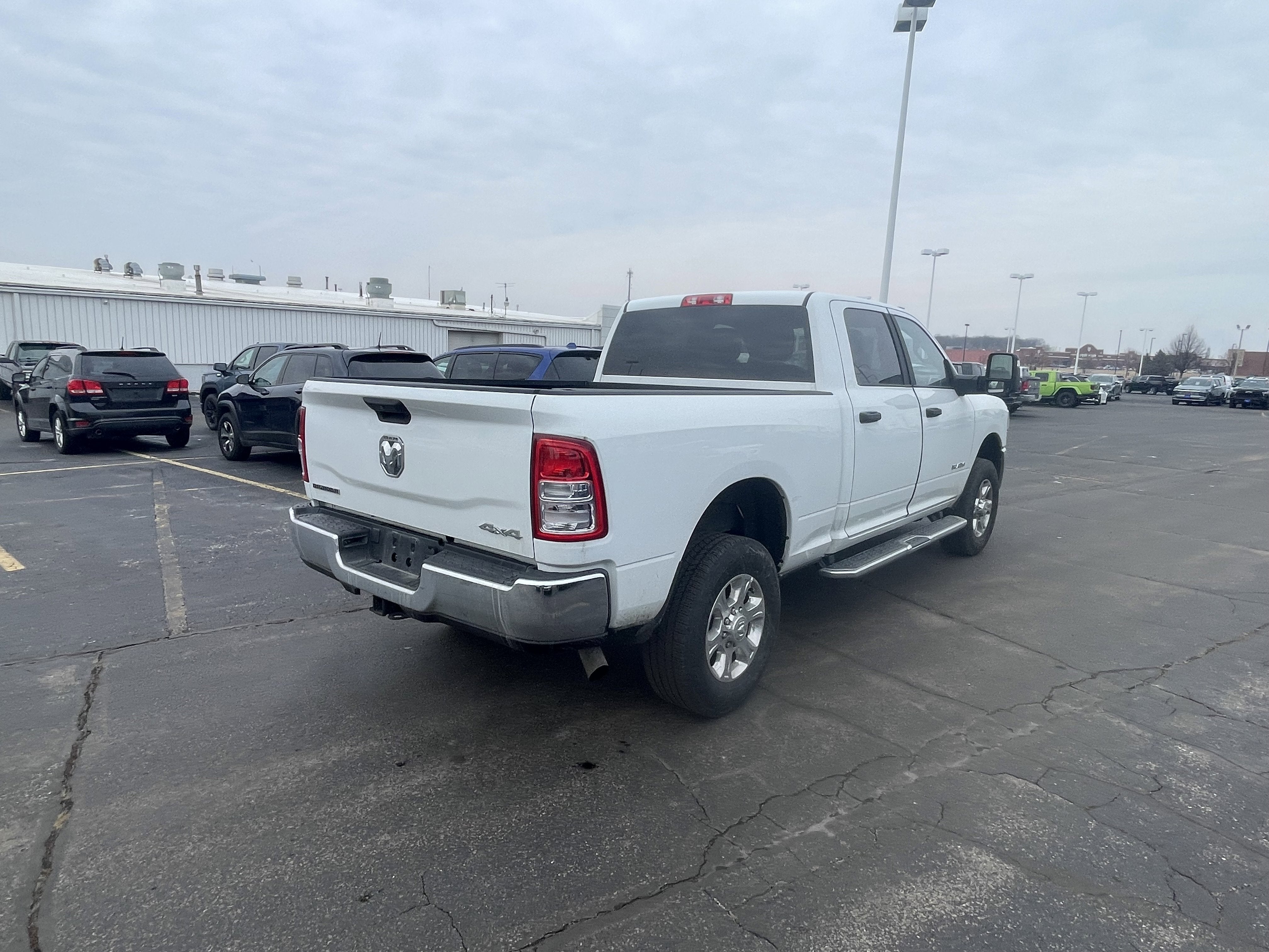 2024 RAM 2500 Big Horn Crew Cab 4x4 6'4' Box