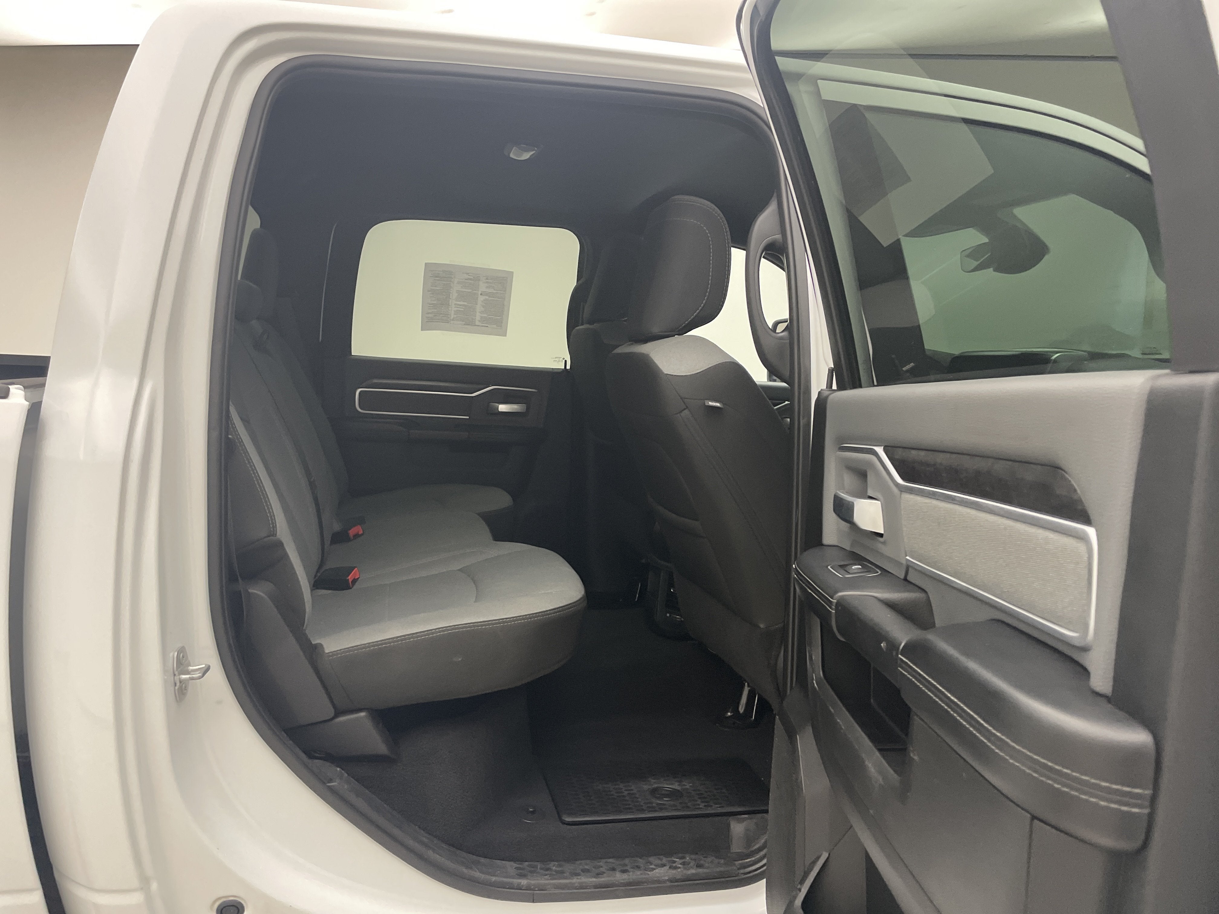 2023 RAM 2500 Big Horn Crew Cab 4x4 6'4' Box
