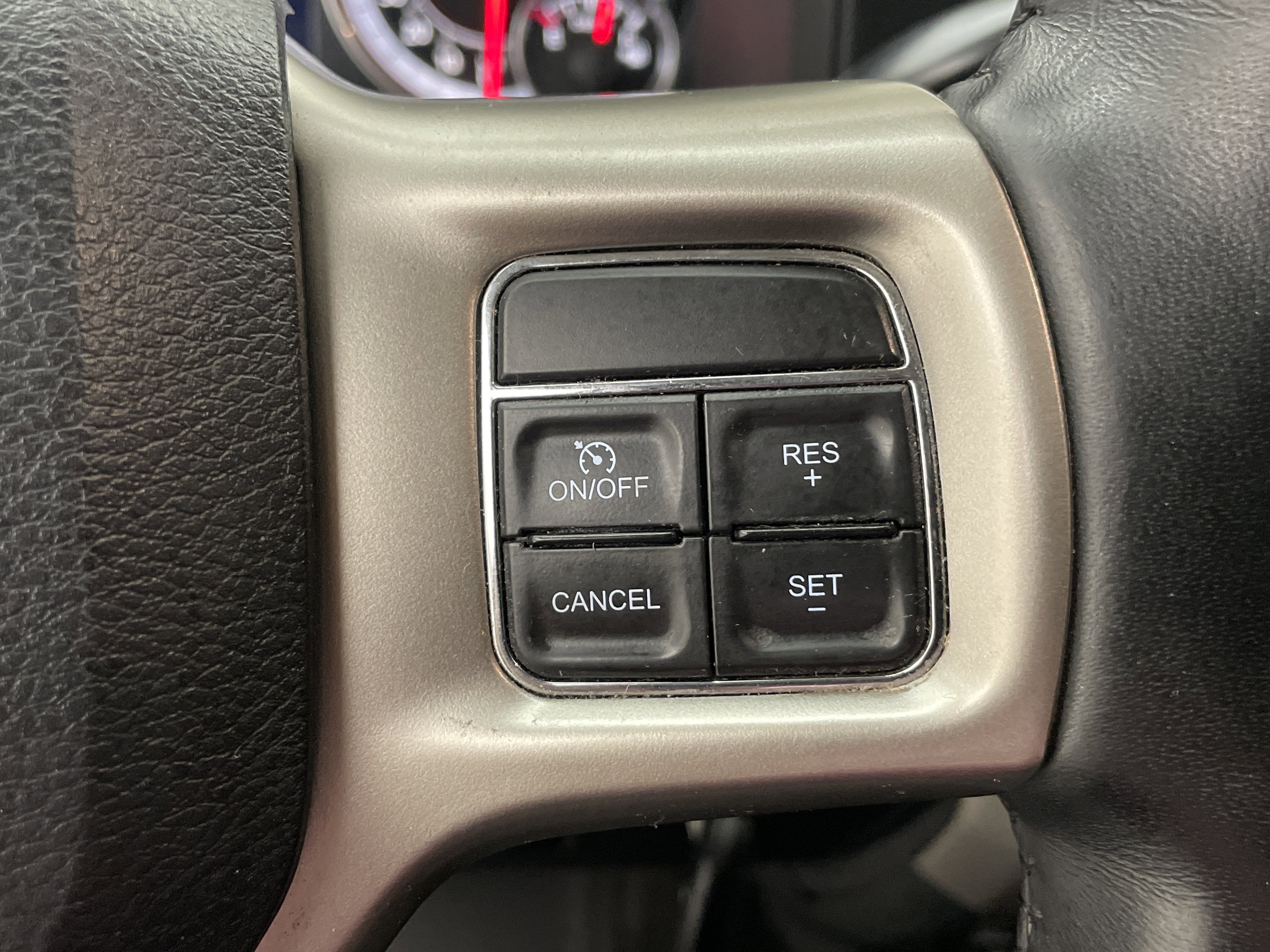 2017 RAM 2500 Laramie Crew Cab 4x4 6'4' Box