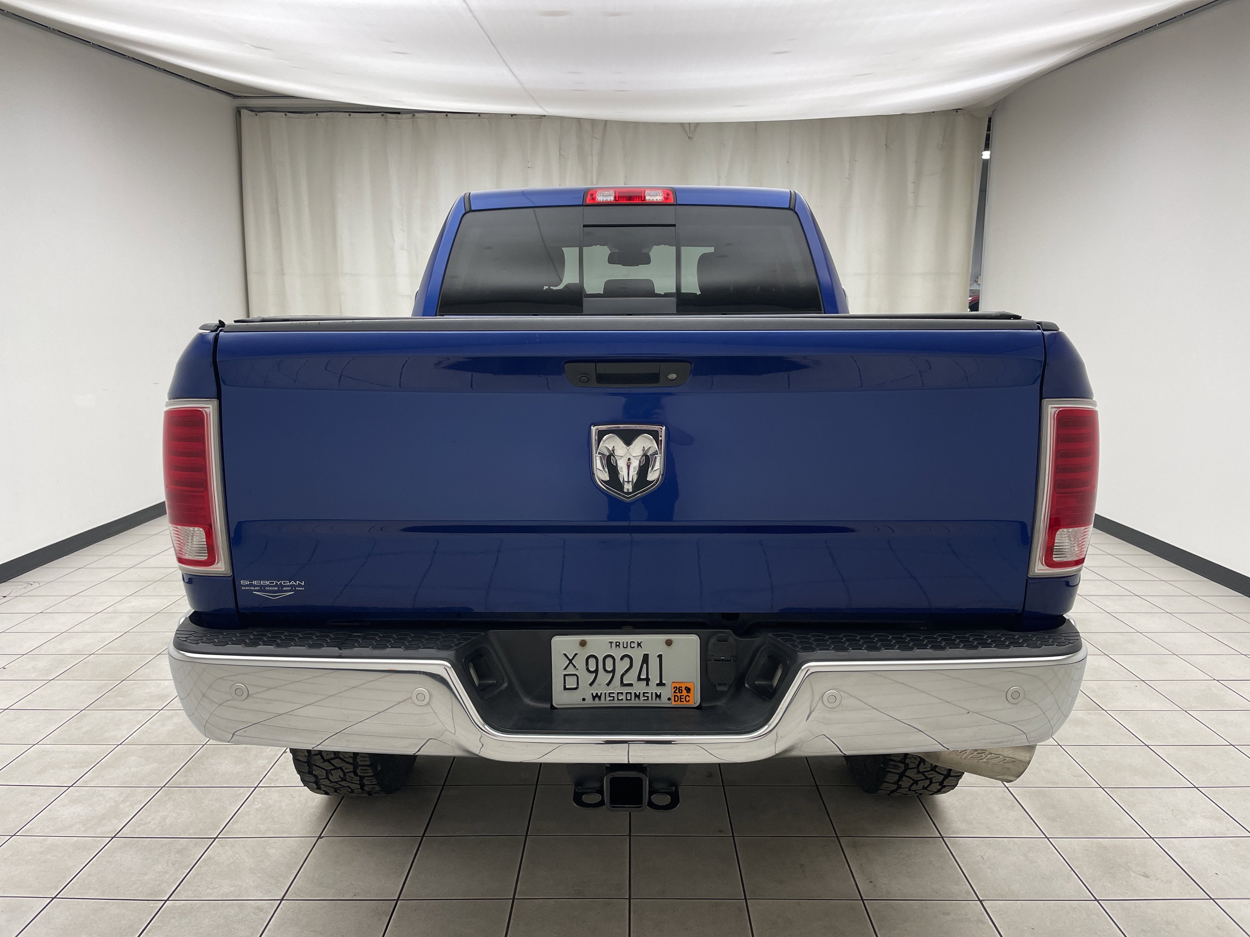 2017 RAM 2500 Laramie Crew Cab 4x4 6'4' Box