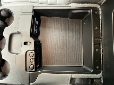 2018 RAM 2500 Tradesman Crew Cab 4x4 8' Box