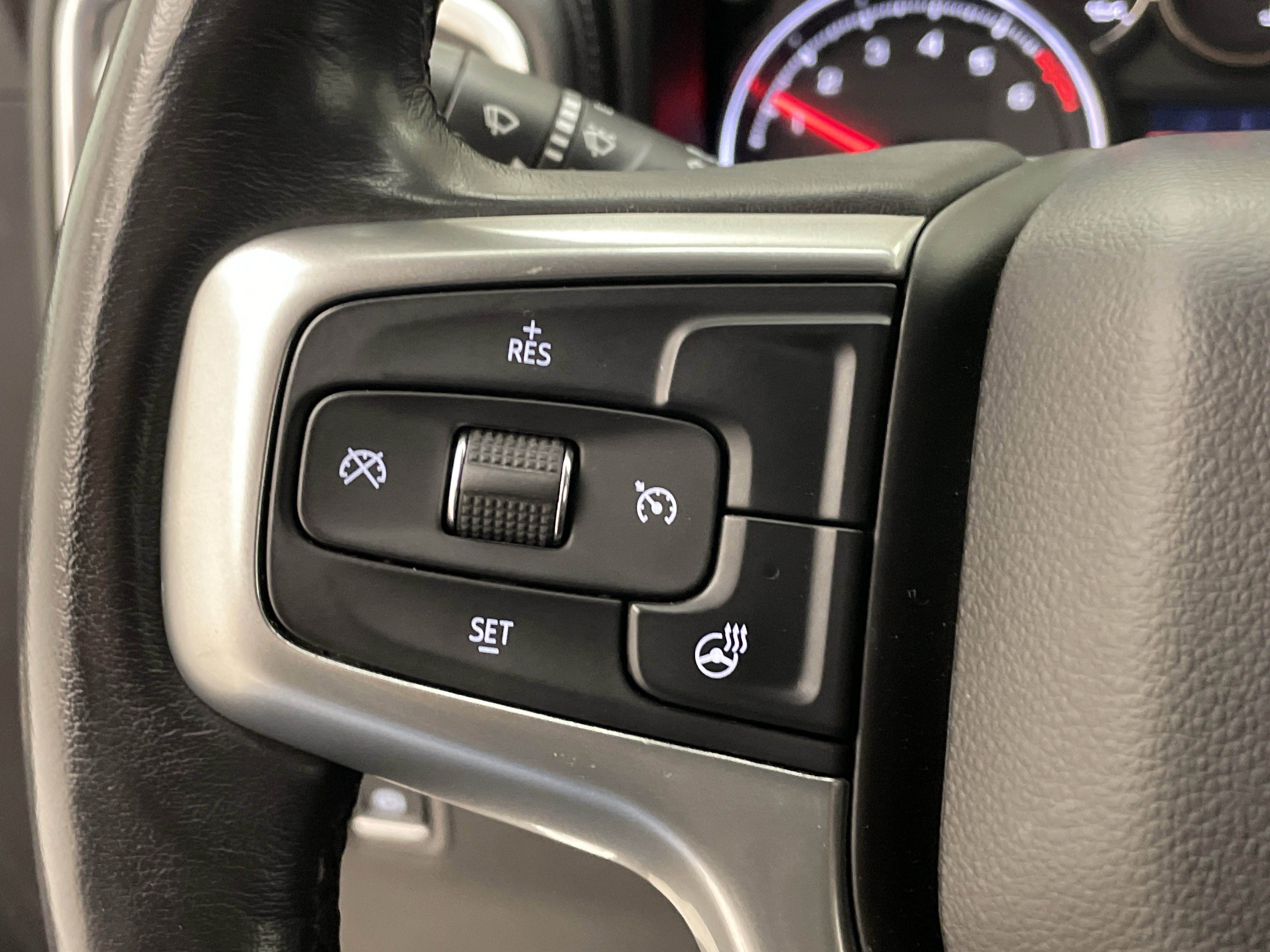 2020 Chevrolet Silverado 1500 4WD Crew Cab Short Bed RST