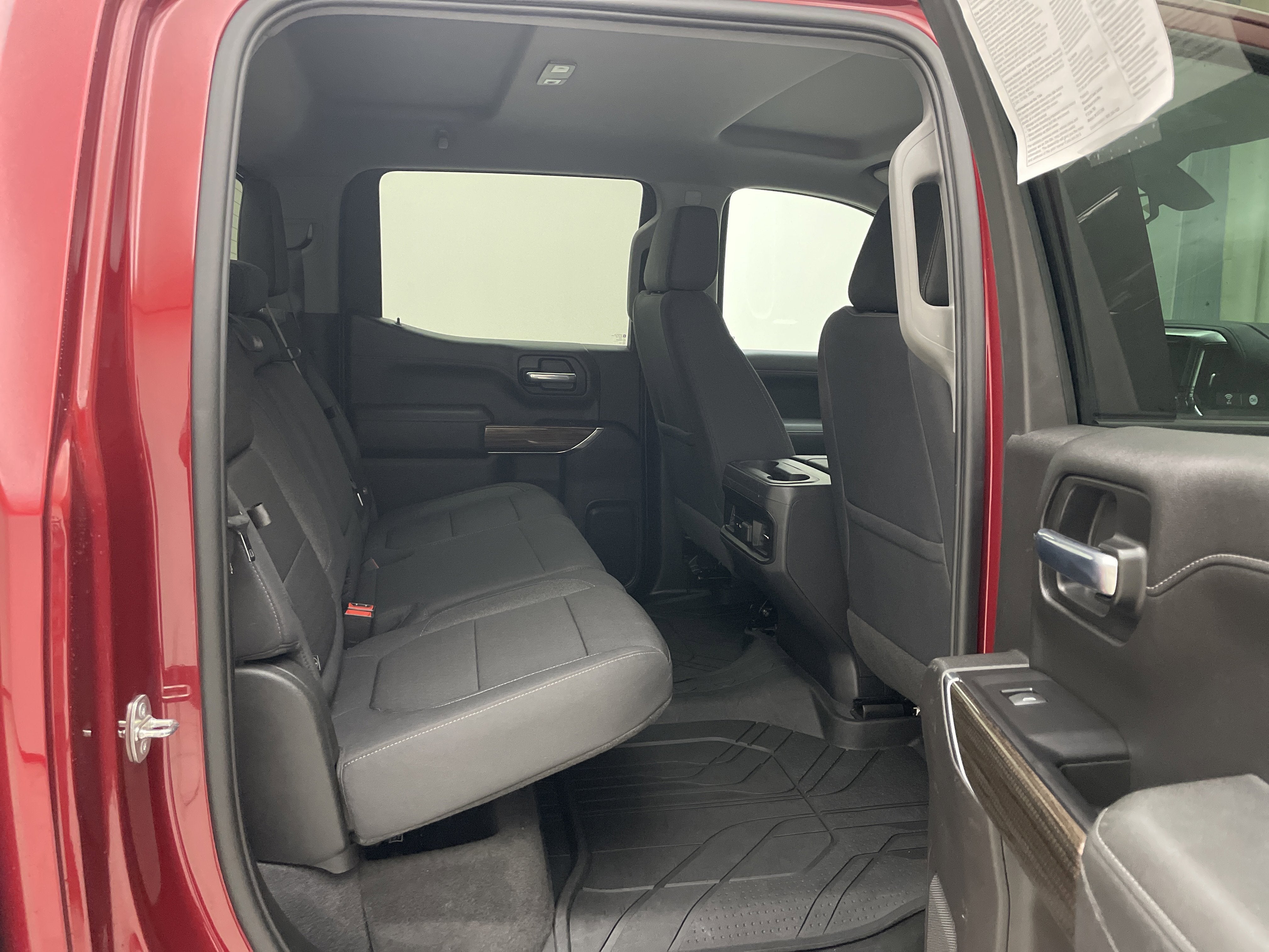 2020 Chevrolet Silverado 1500 4WD Crew Cab Short Bed RST