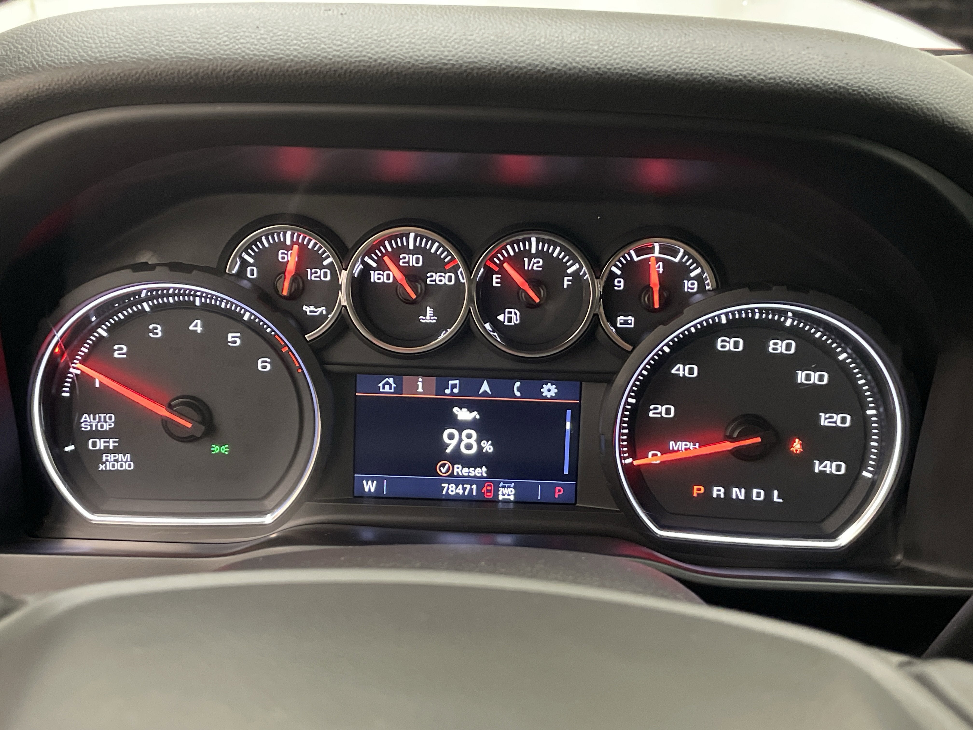 2020 Chevrolet Silverado 1500 4WD Crew Cab Short Bed RST