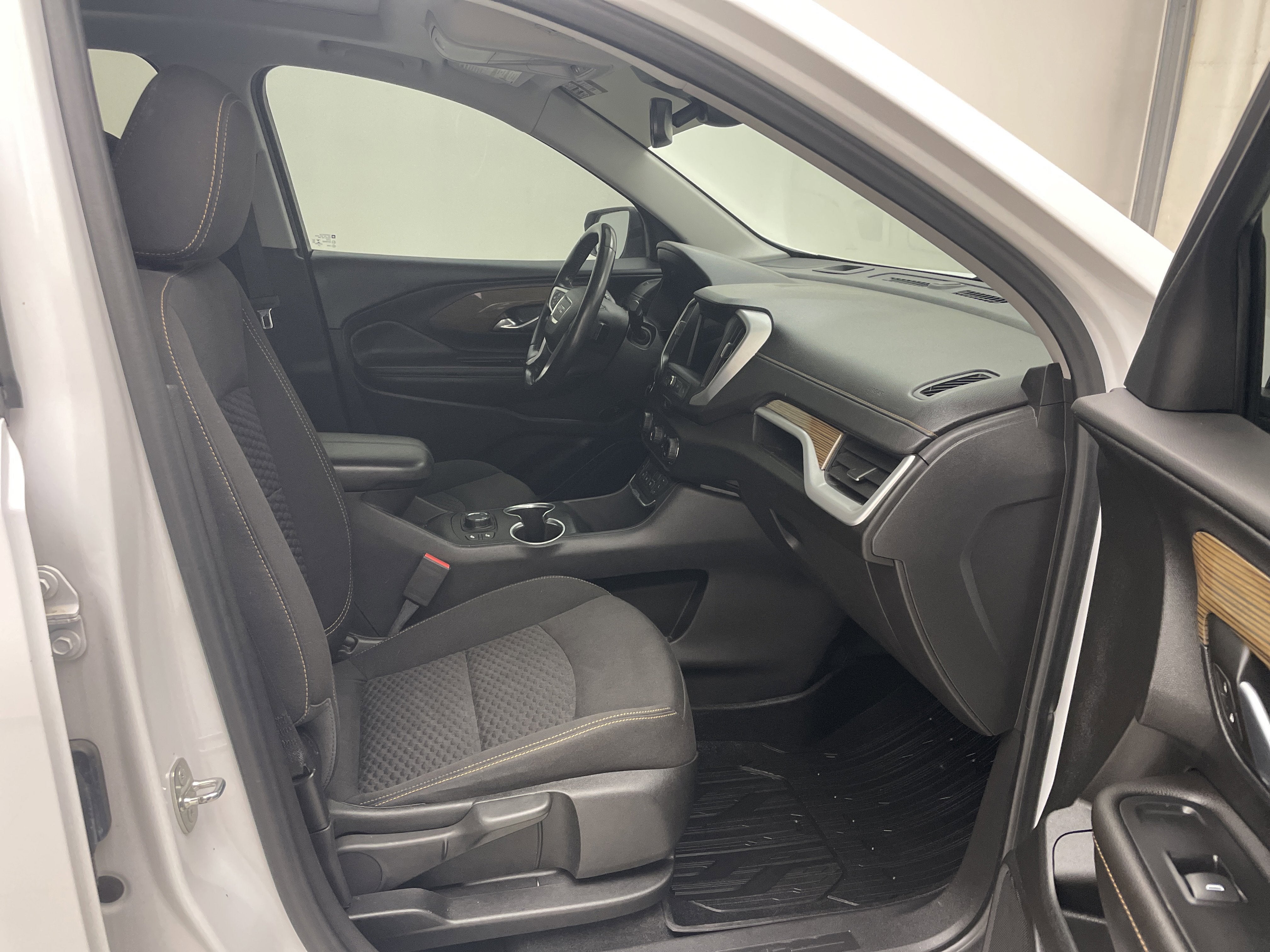 2020 GMC Terrain AWD SLE