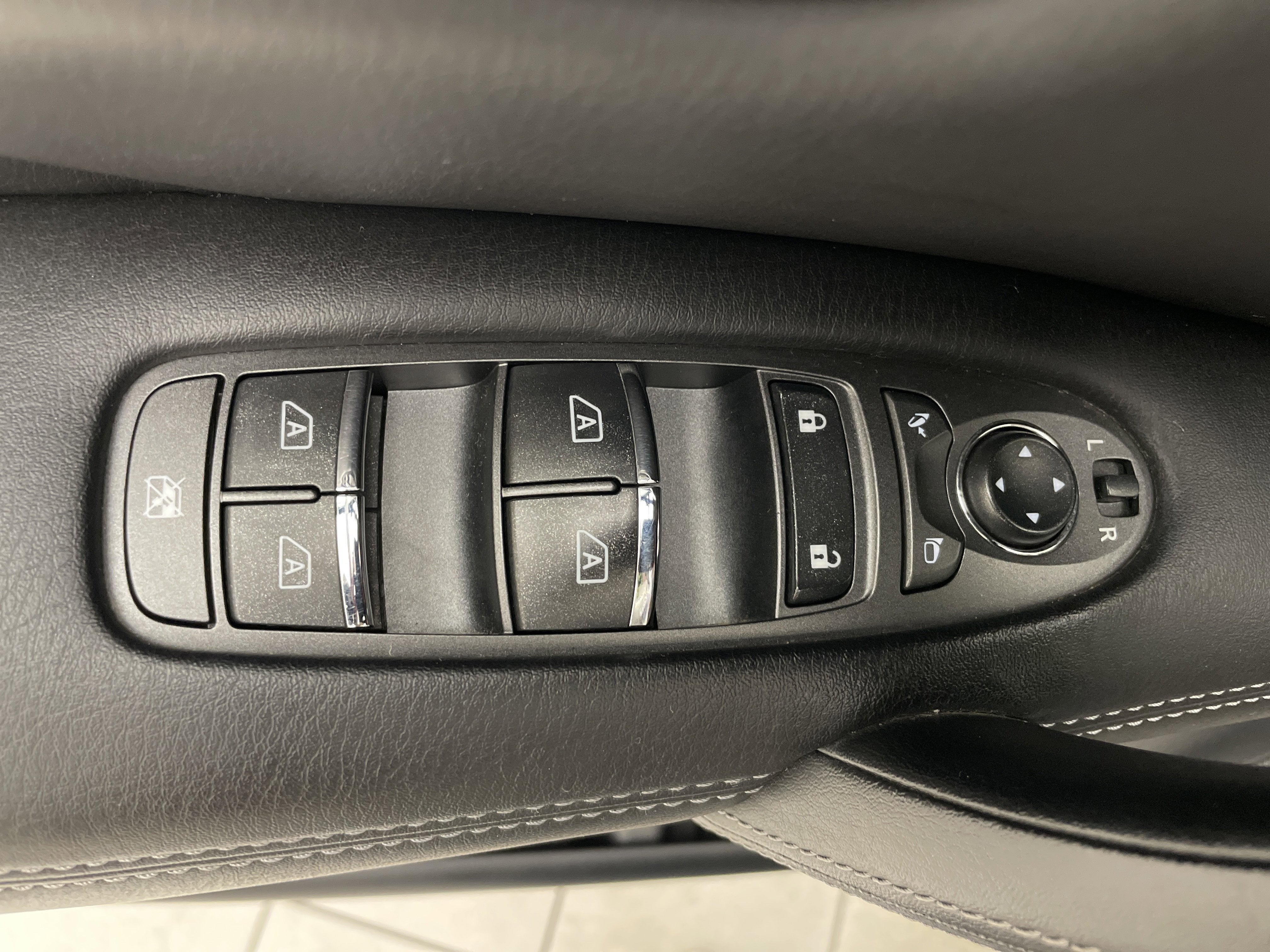 2019 INFINITI QX80 LUXE