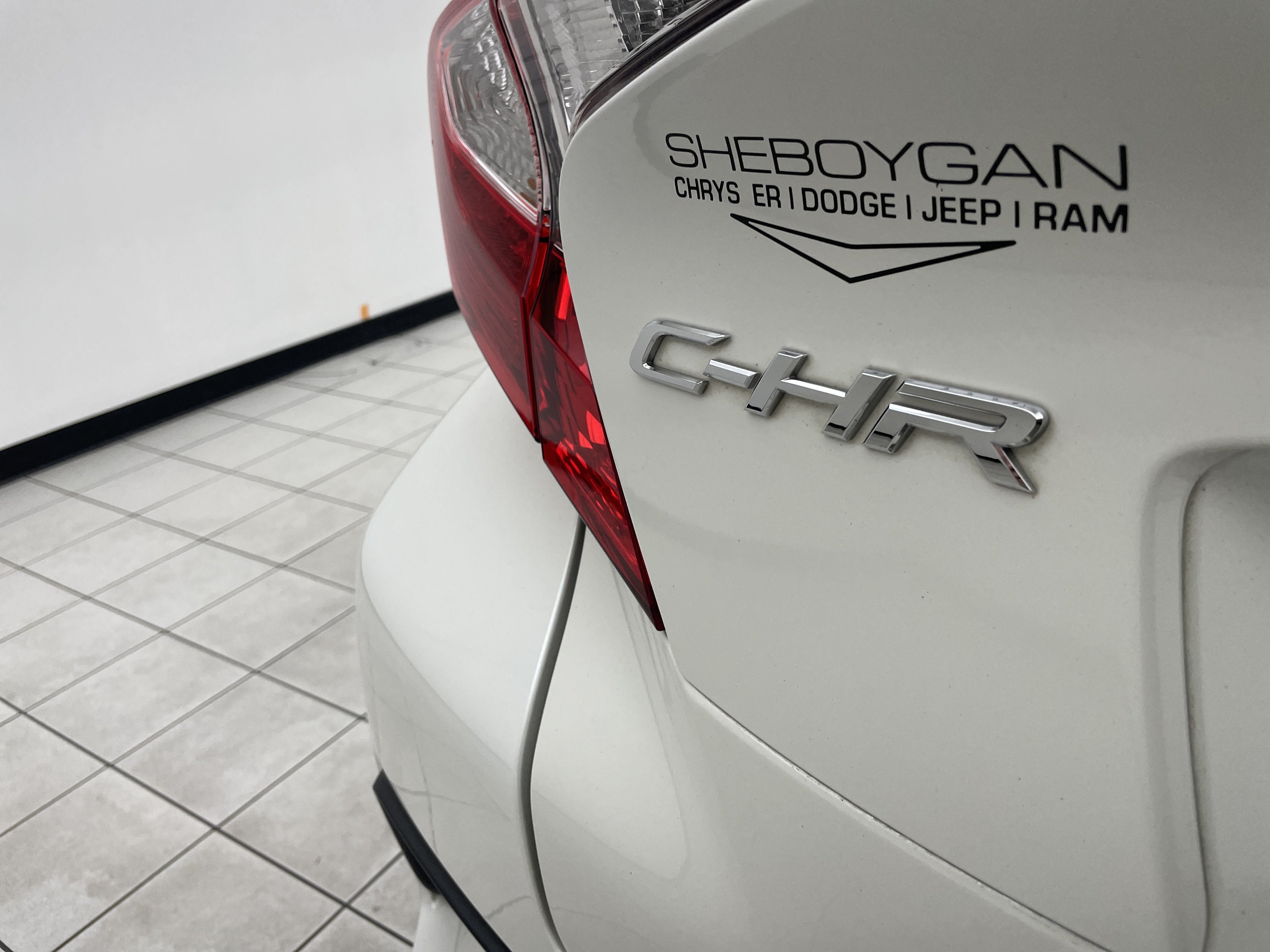 2020 Toyota C-HR LE