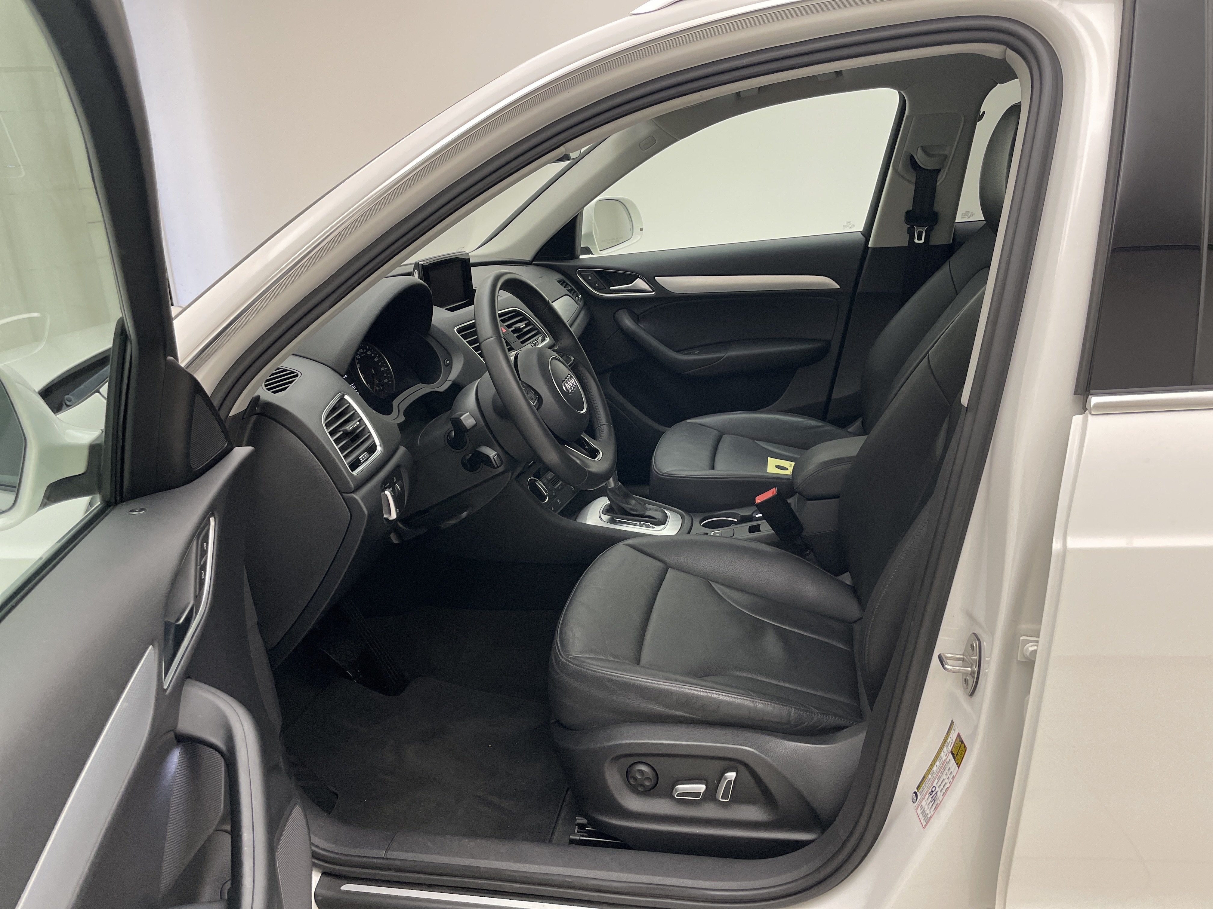 2016 Audi Q3 2.0T Progressiv