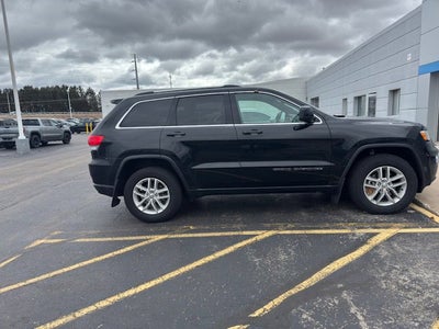 2017 Jeep Grand Cherokee Laredo 4x4