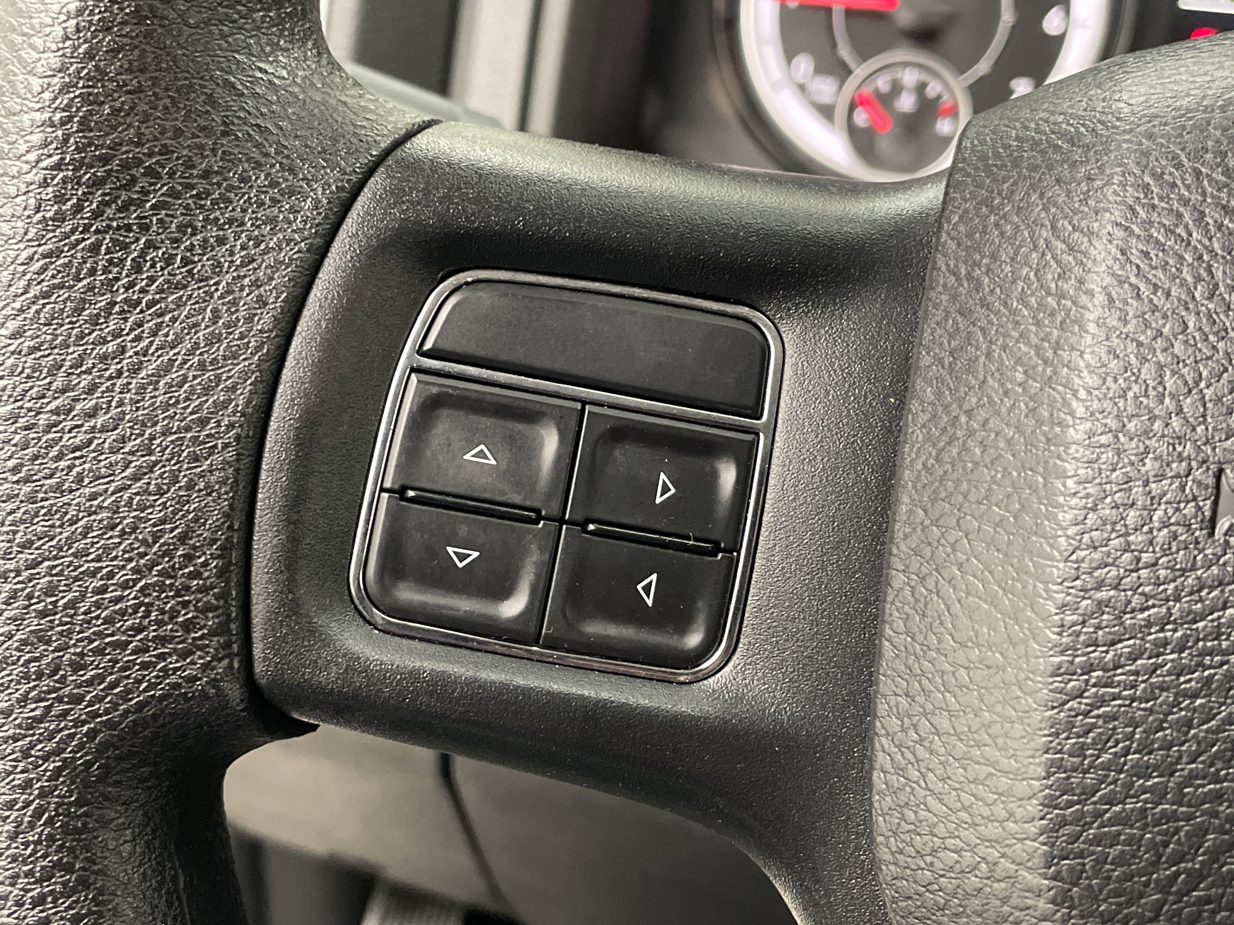 2017 RAM 1500 Express Quad Cab 4x4 6'4" Box