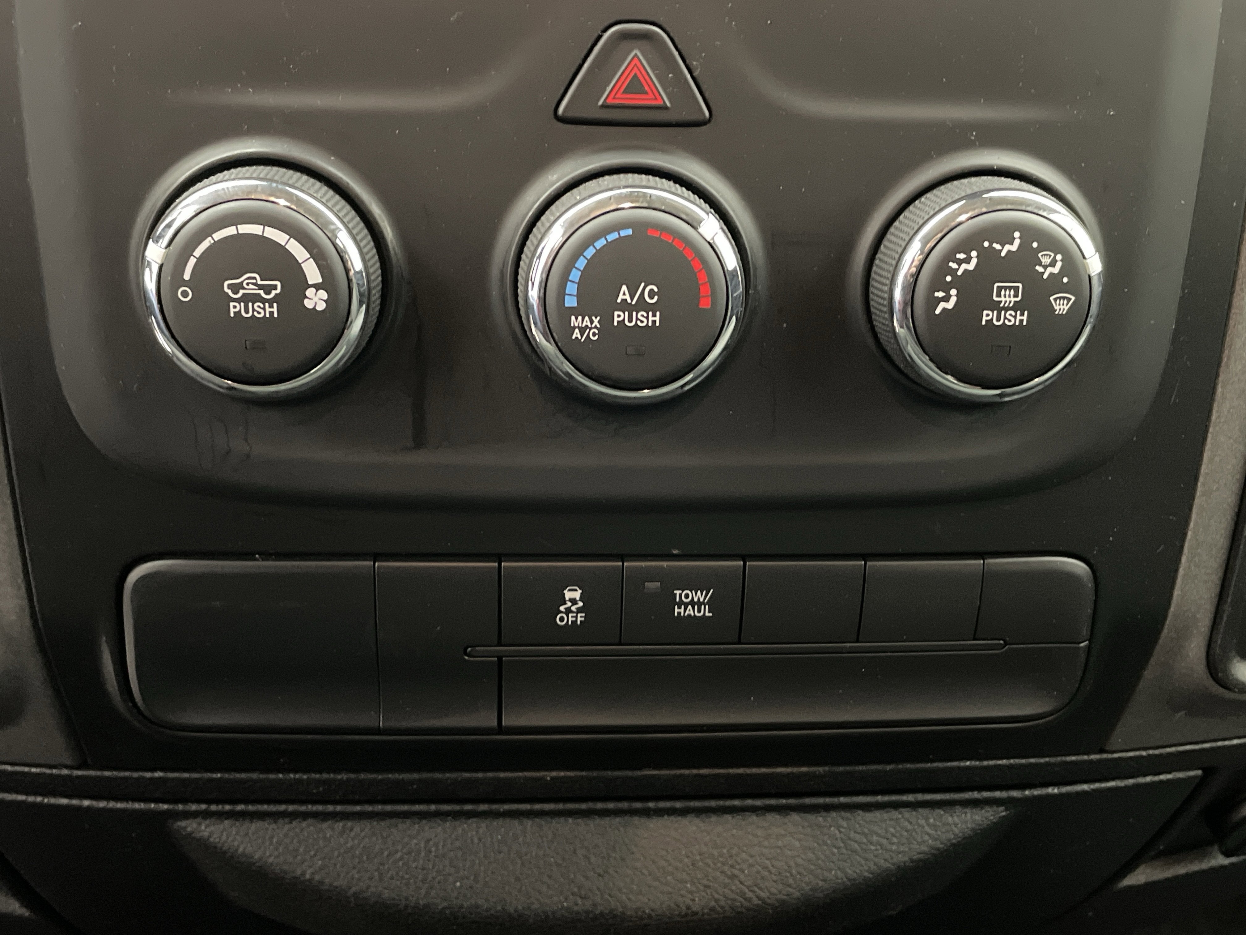 2017 RAM 1500 Express Quad Cab 4x4 6'4" Box