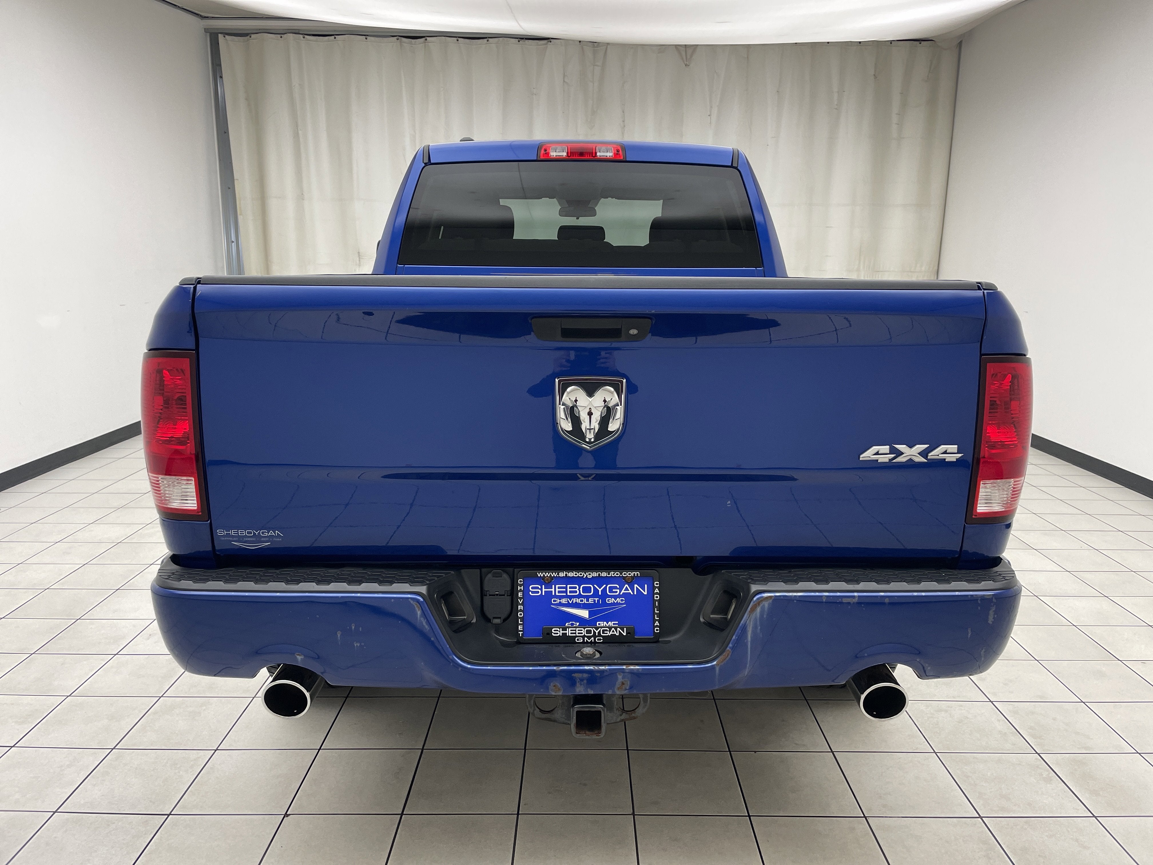 2017 RAM 1500 Express Quad Cab 4x4 6'4" Box