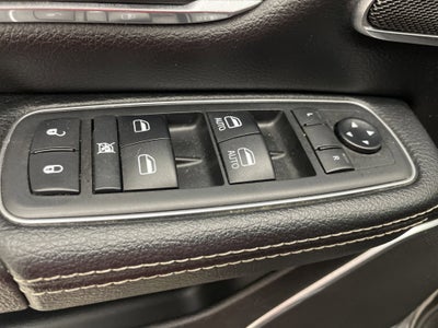 2019 RAM 1500 Laramie Crew Cab 4x4 5'7" Box