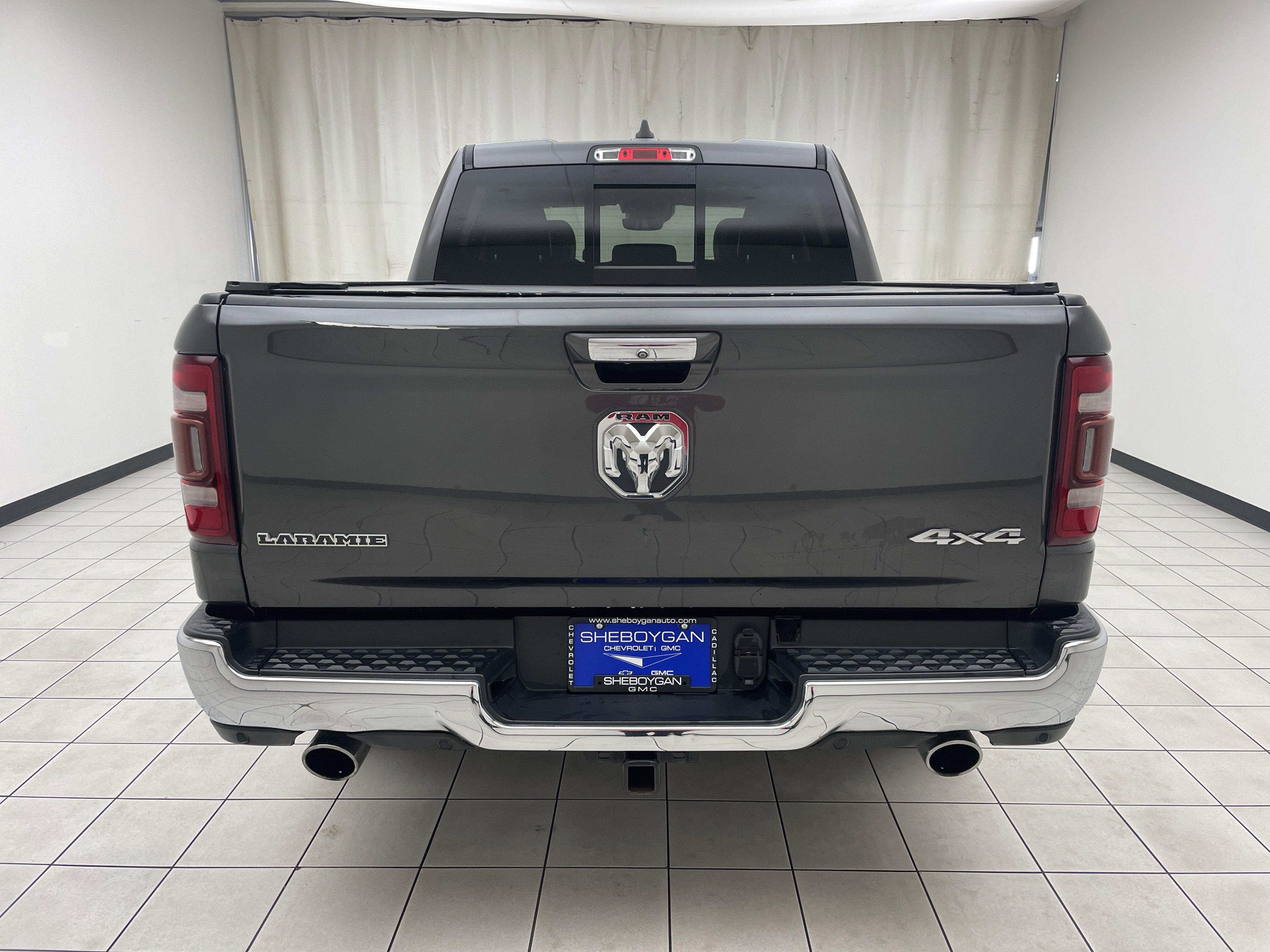 2019 RAM 1500 Laramie Crew Cab 4x4 5'7" Box