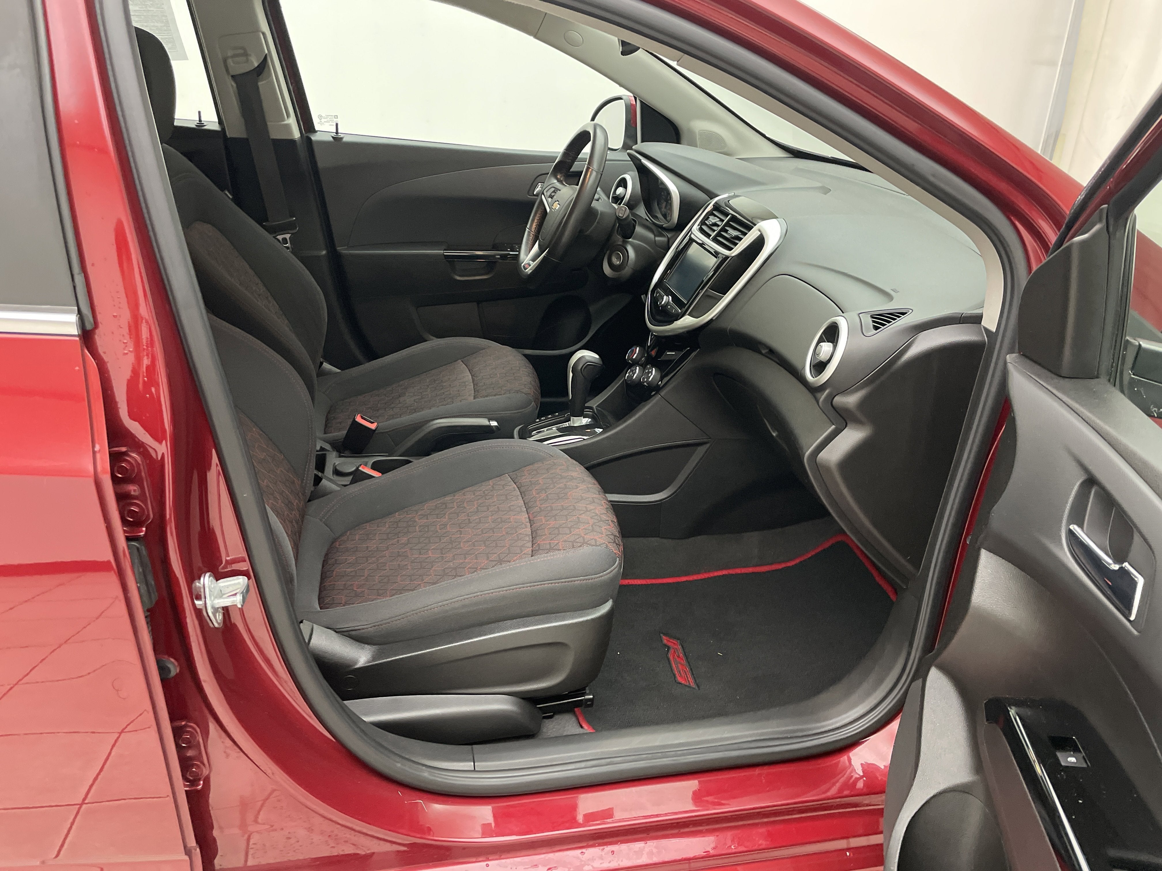 2017 Chevrolet Sonic LT