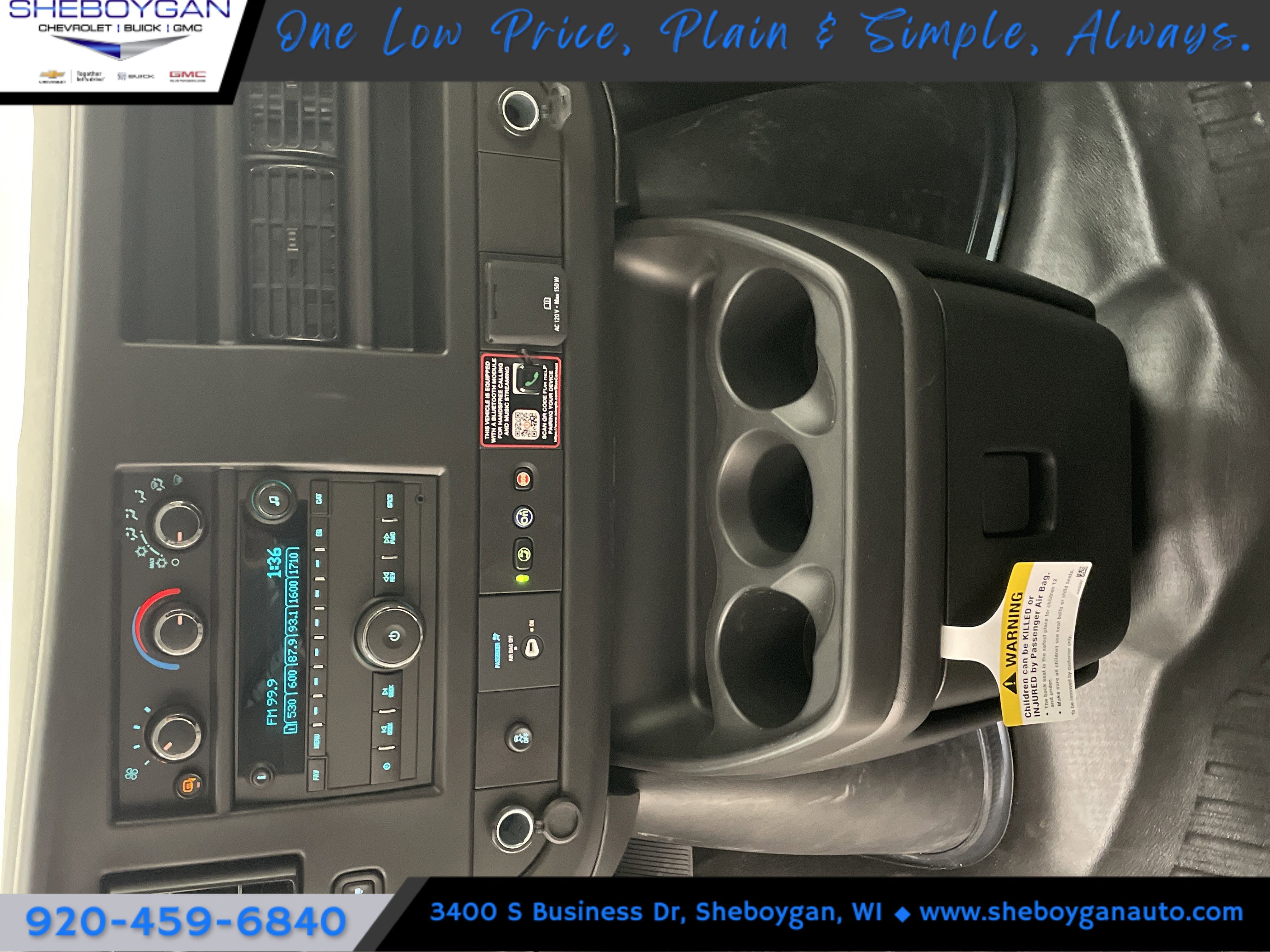 2025 Chevrolet Express Cargo WT