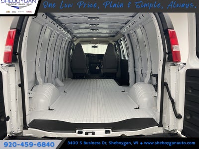 2025 Chevrolet Express Cargo WT