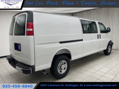 2025 Chevrolet Express Cargo WT