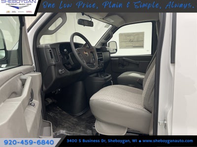 2025 Chevrolet Express Cargo WT