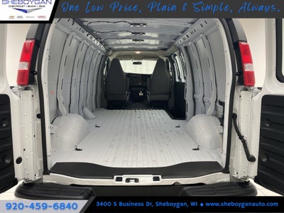 2025 Chevrolet Express Cargo WT