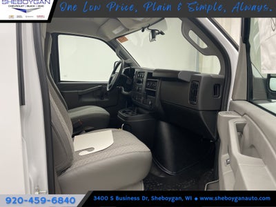 2025 Chevrolet Express Cargo WT