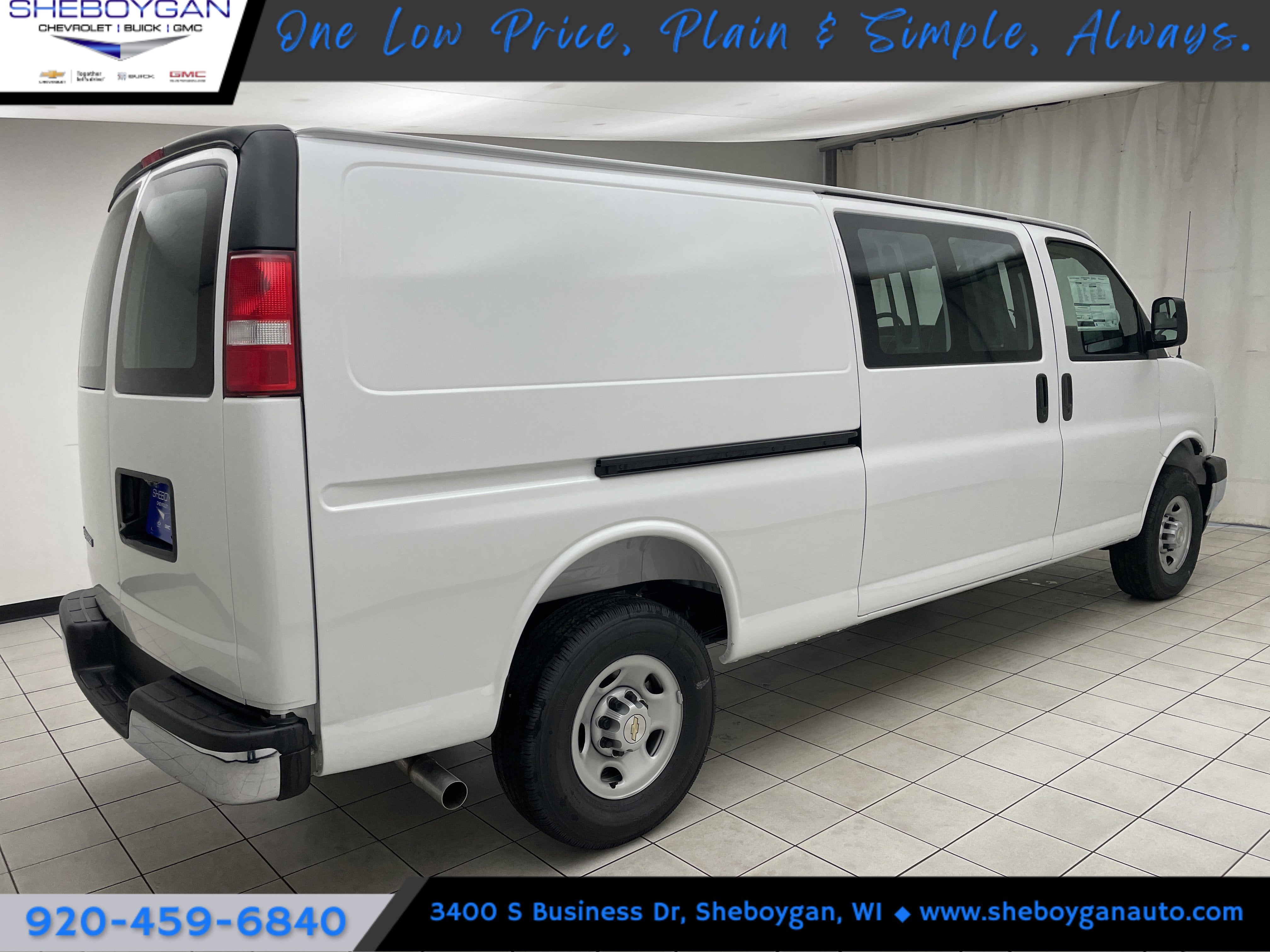 2025 Chevrolet Express Cargo WT