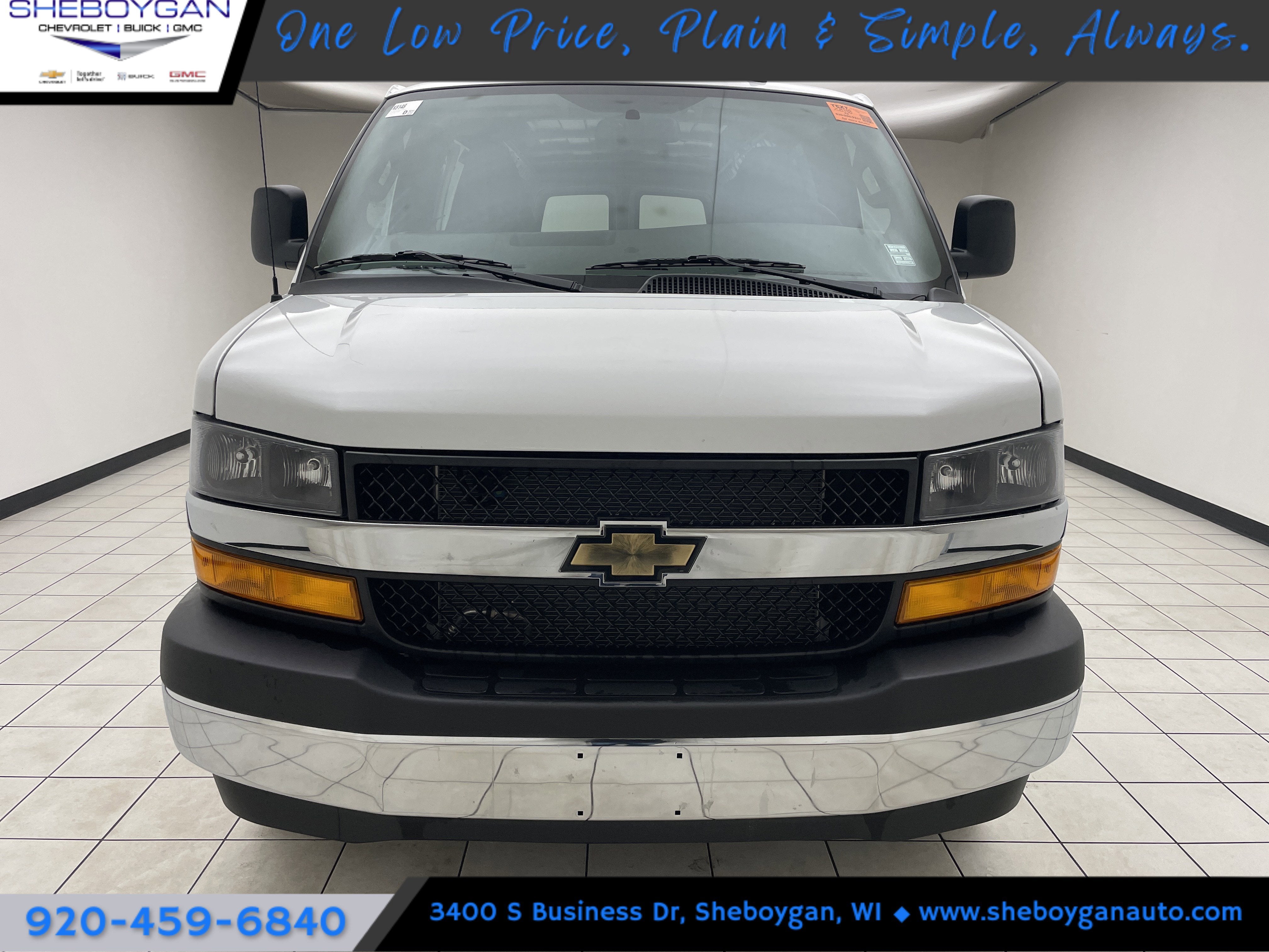 2025 Chevrolet Express Cargo WT