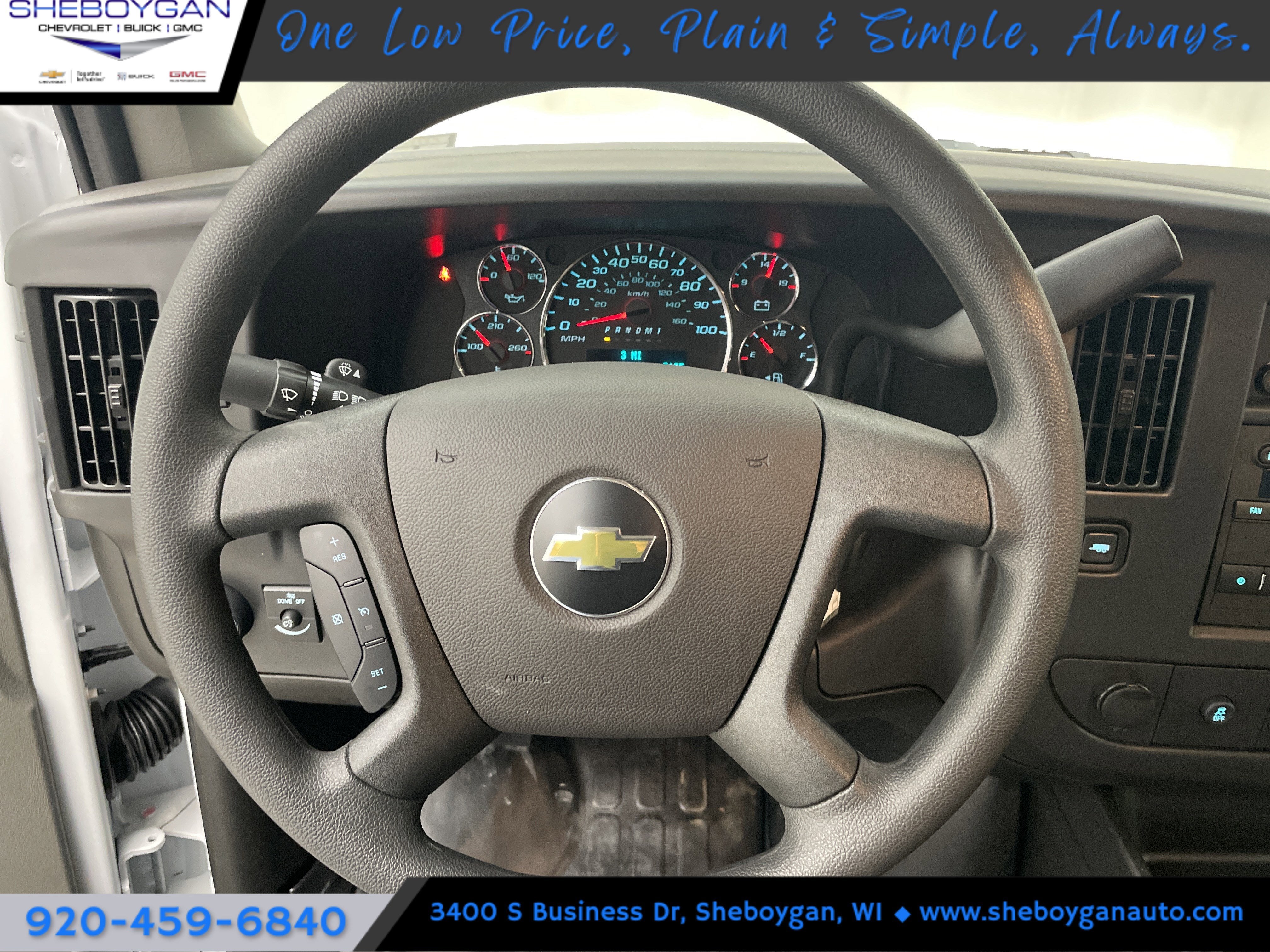 2025 Chevrolet Express Cargo WT