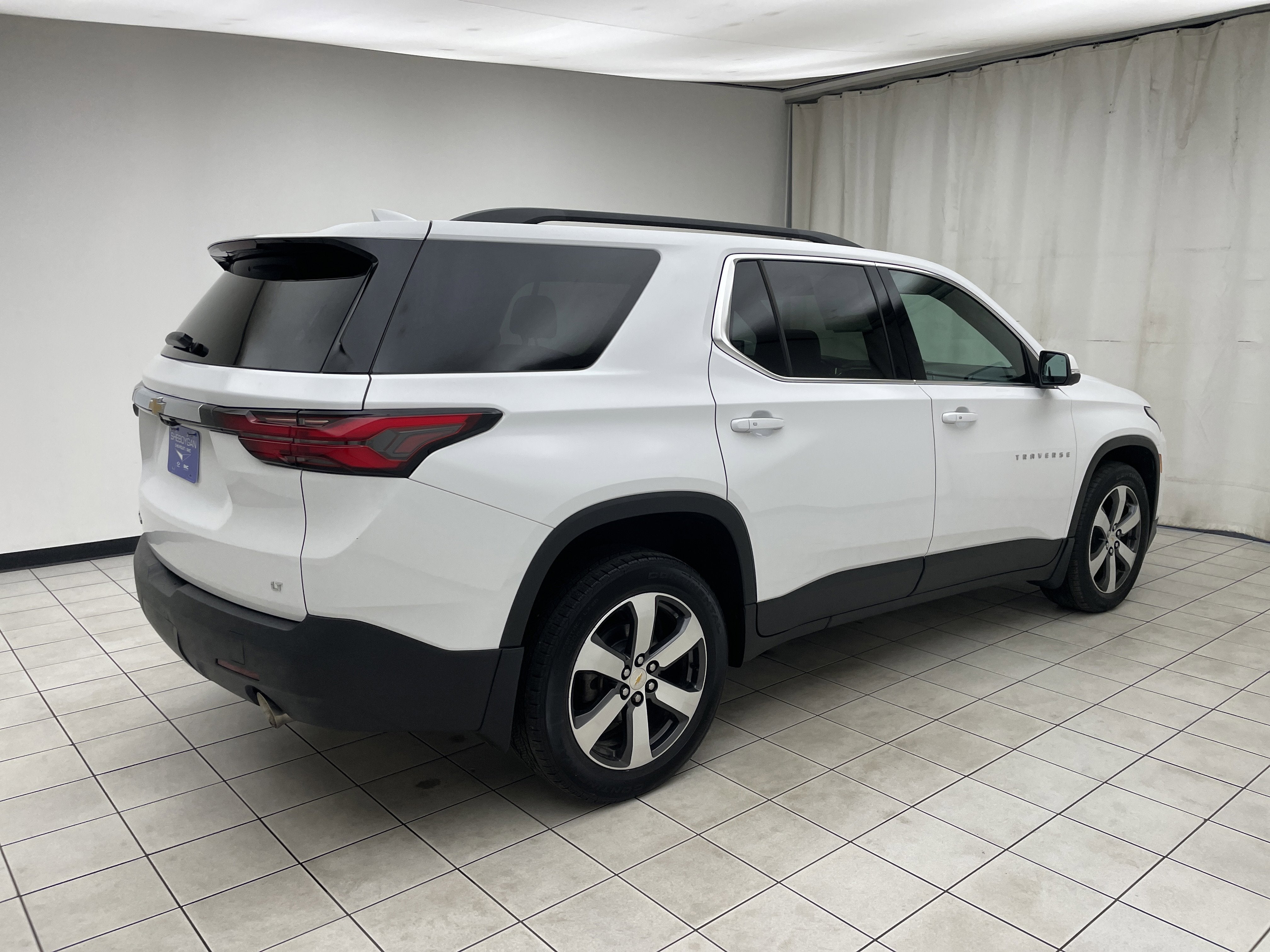 2023 Chevrolet Traverse LT Leather
