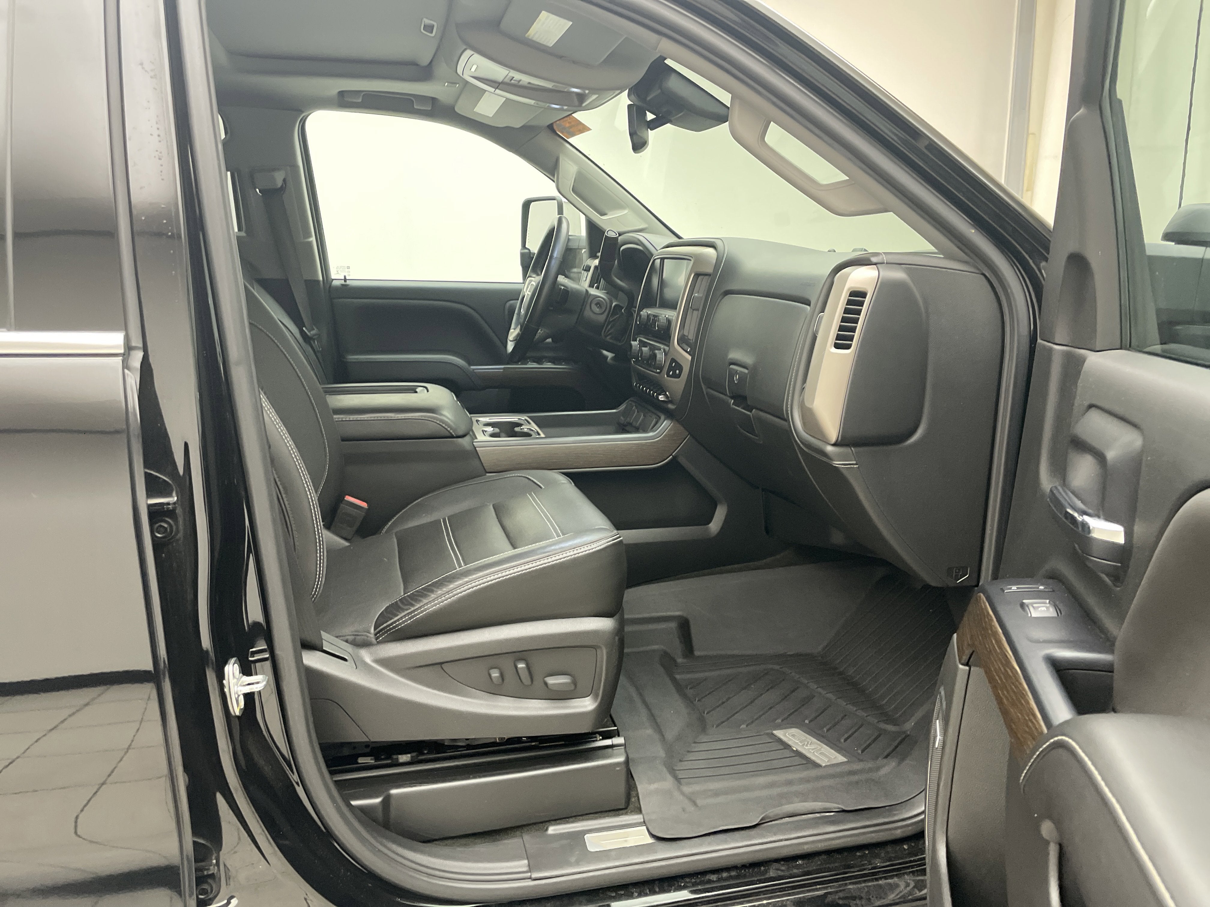 2017 GMC Sierra 2500 HD Denali