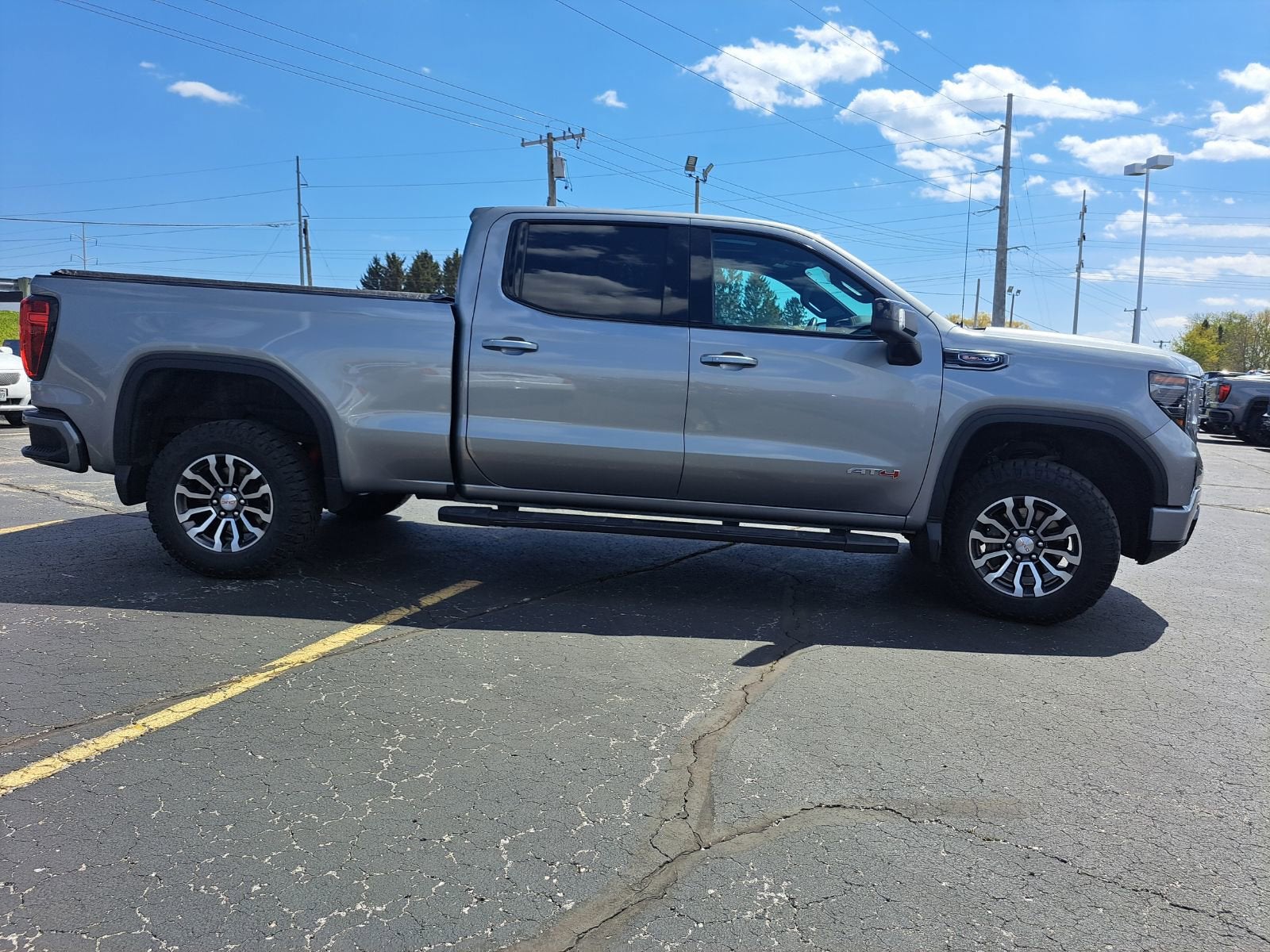 2023 GMC Sierra 1500 AT4