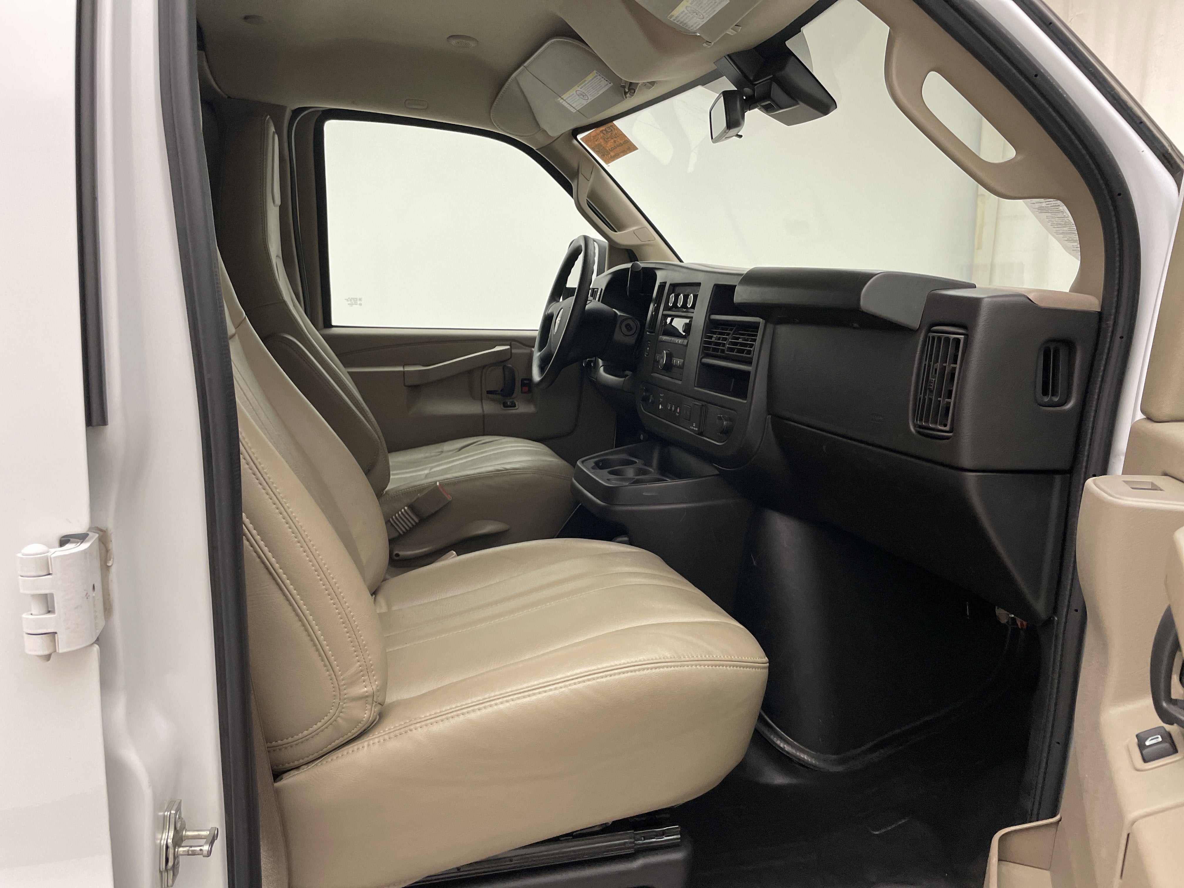 2024 GMC Savana Cargo 2500 Work Van