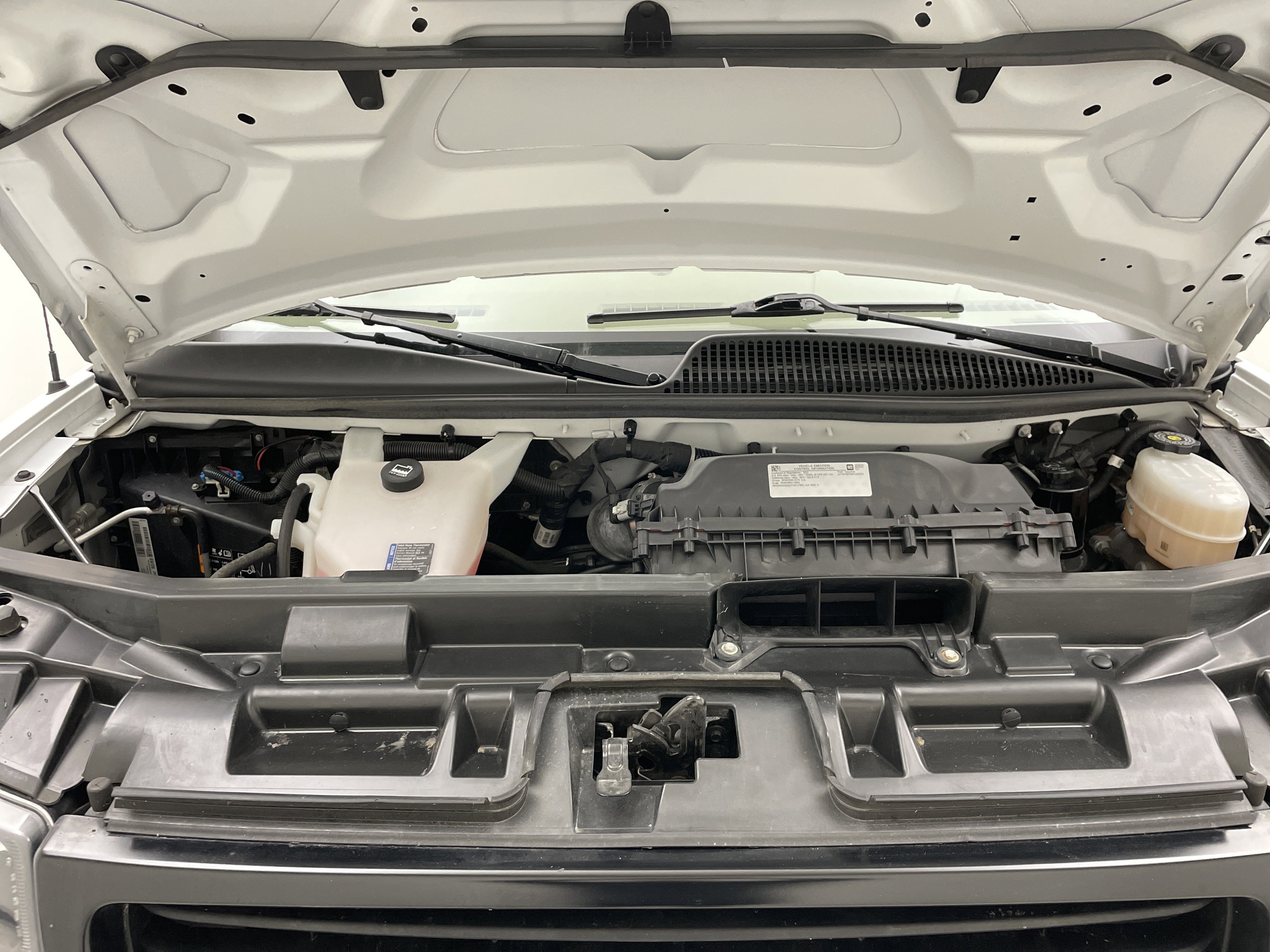 2024 GMC Savana Cargo 2500 Work Van