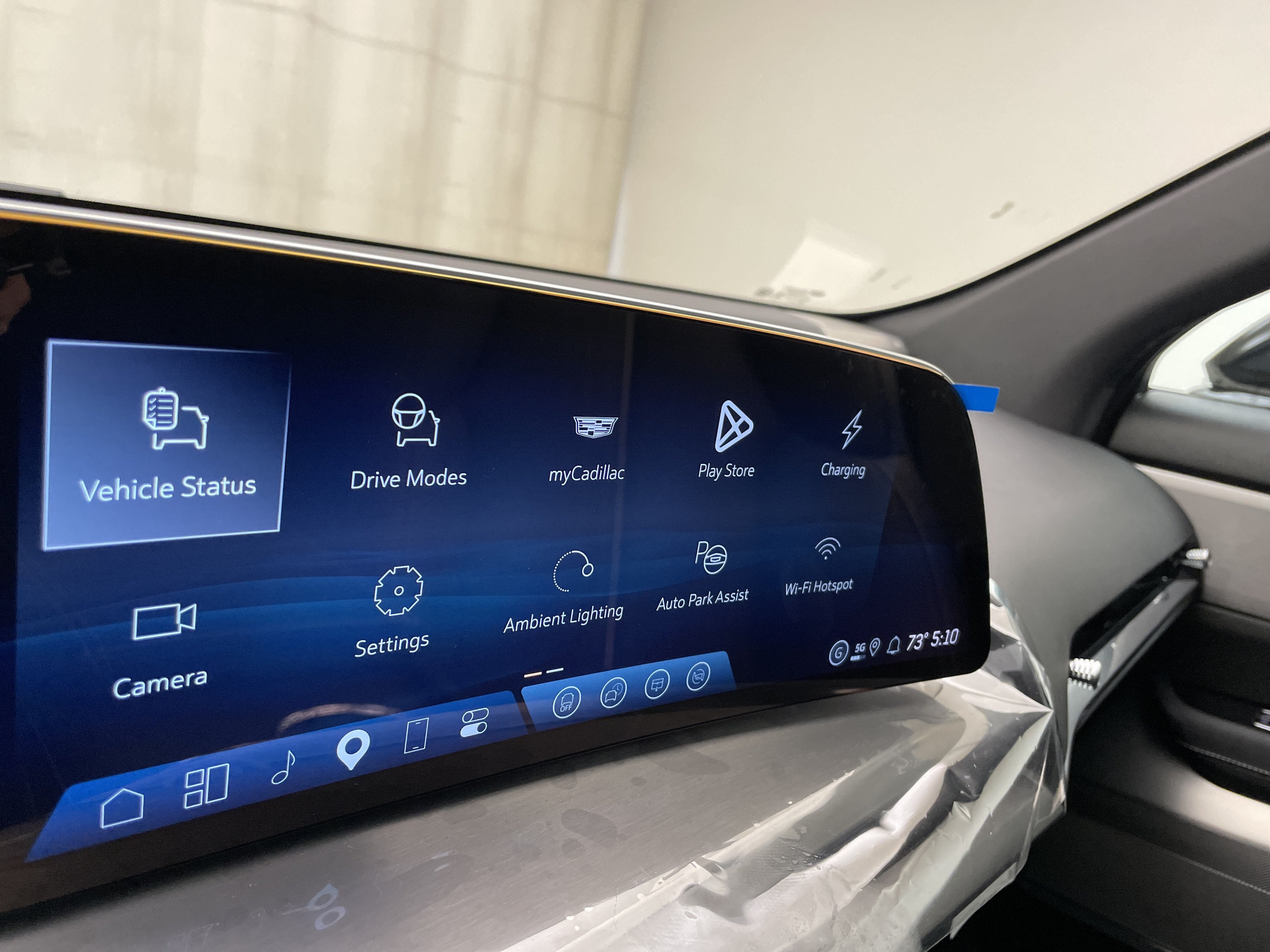 2027 Cadillac VISTIQ Sport