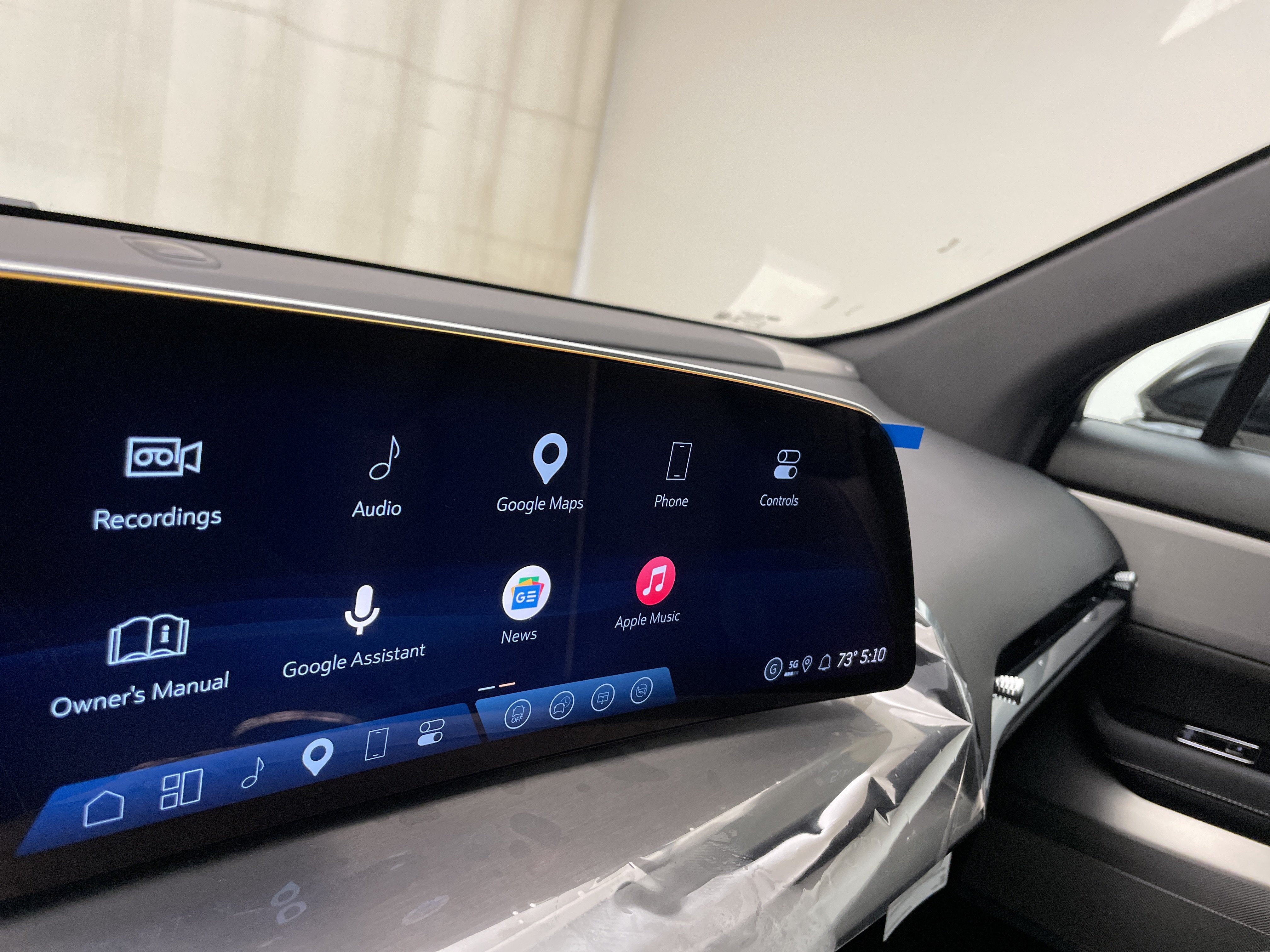 2027 Cadillac VISTIQ Sport