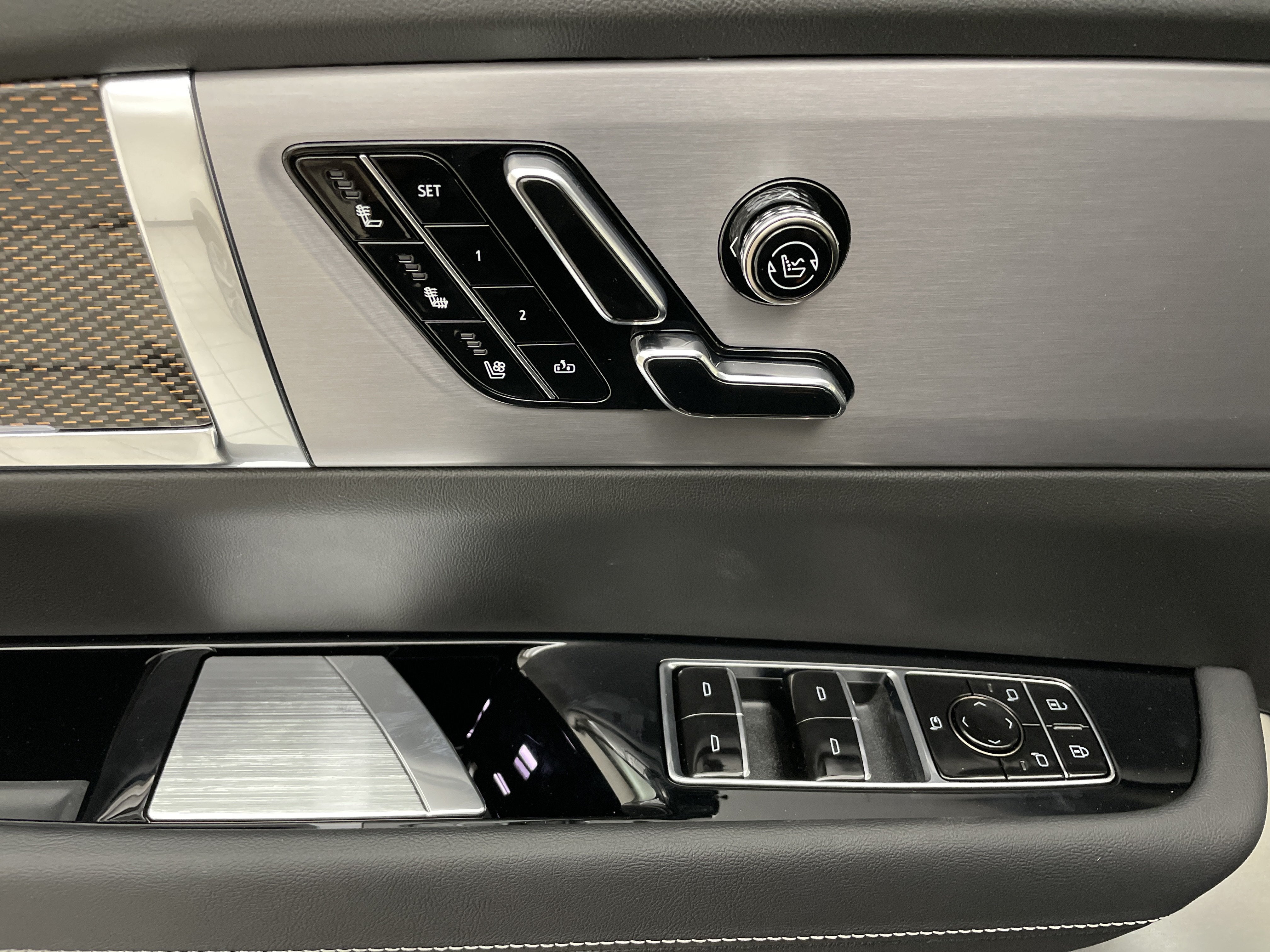 2027 Cadillac VISTIQ Sport