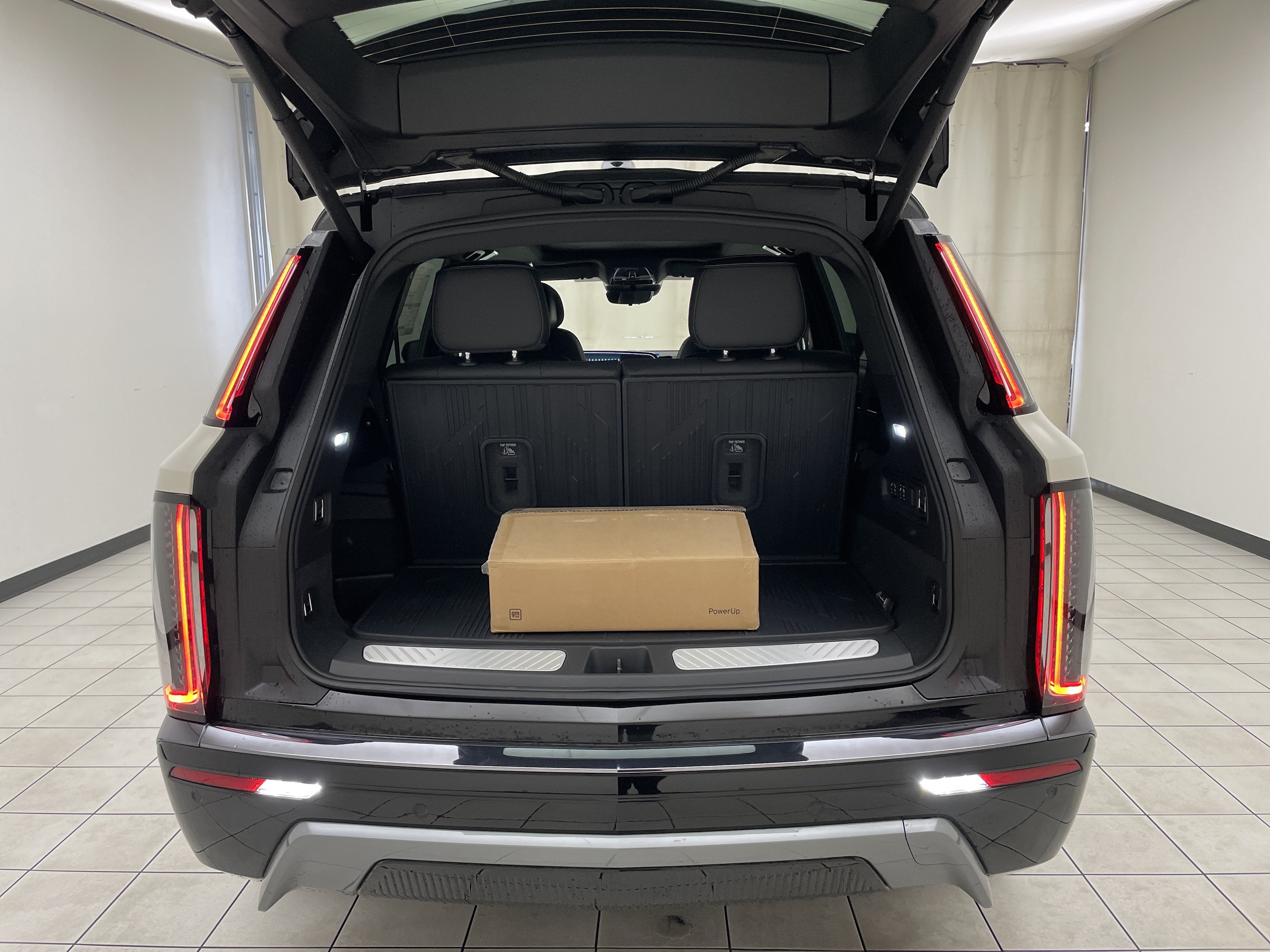 2027 Cadillac VISTIQ Sport