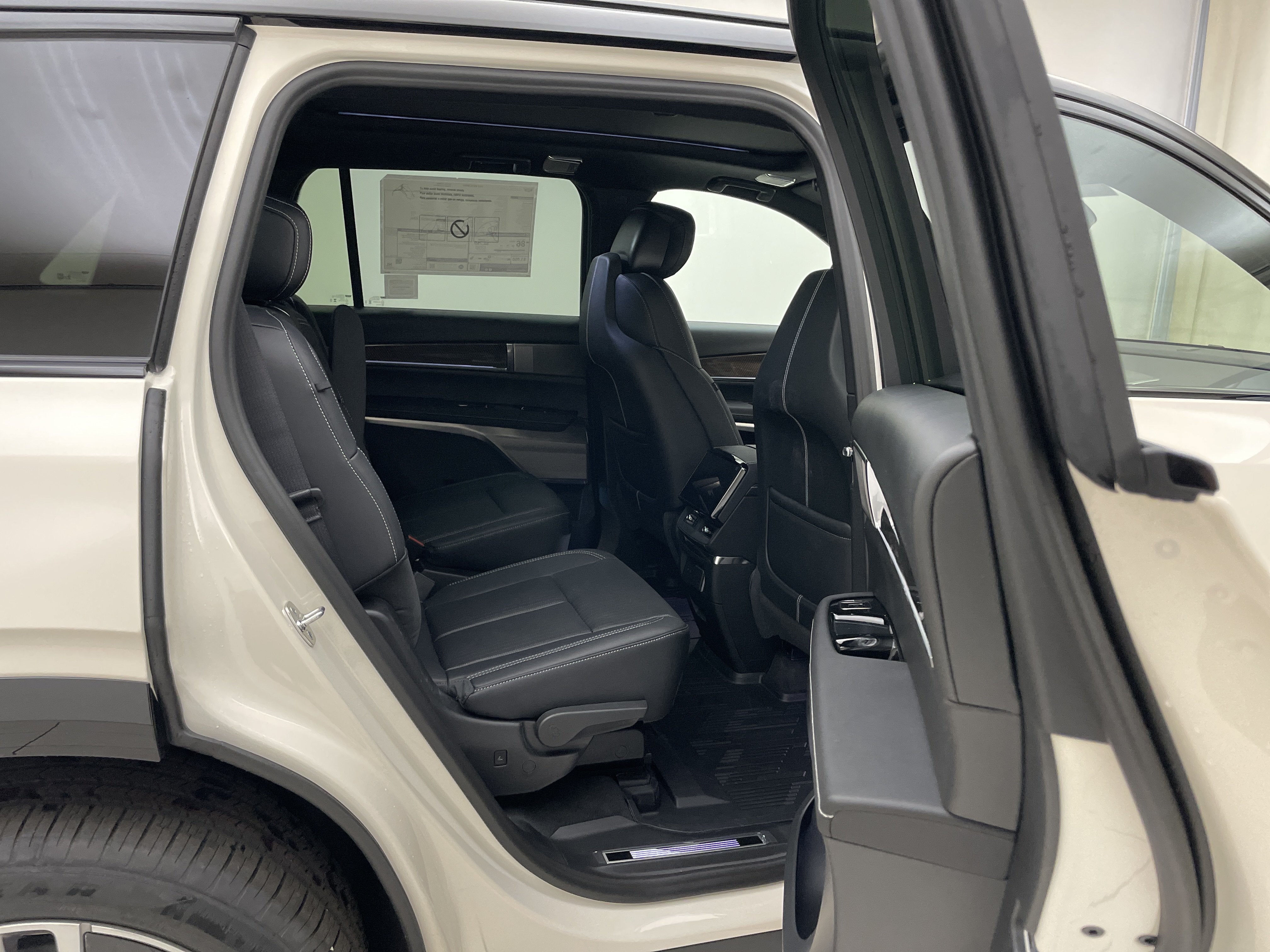 2027 Cadillac VISTIQ Sport