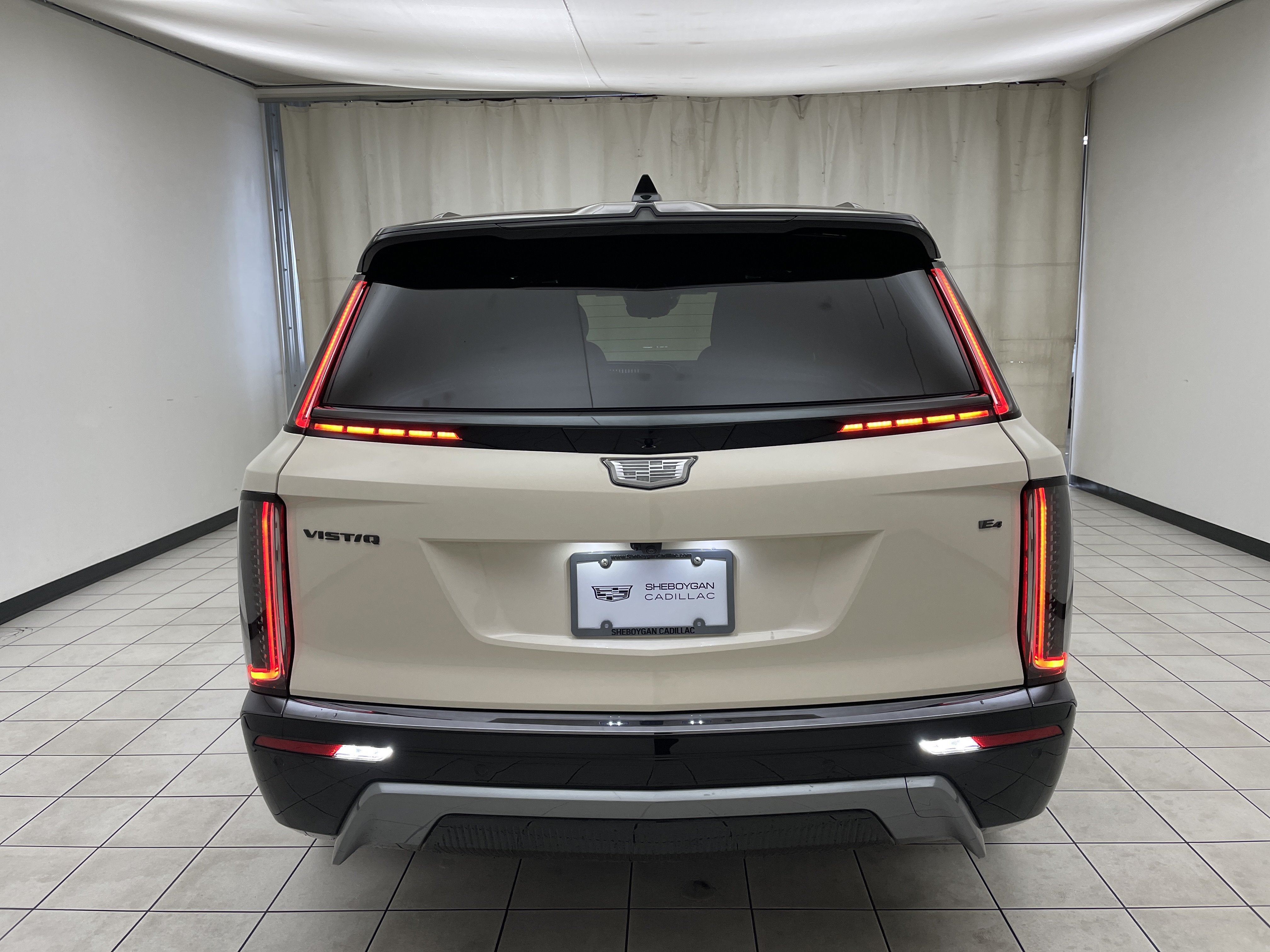 2027 Cadillac VISTIQ Sport