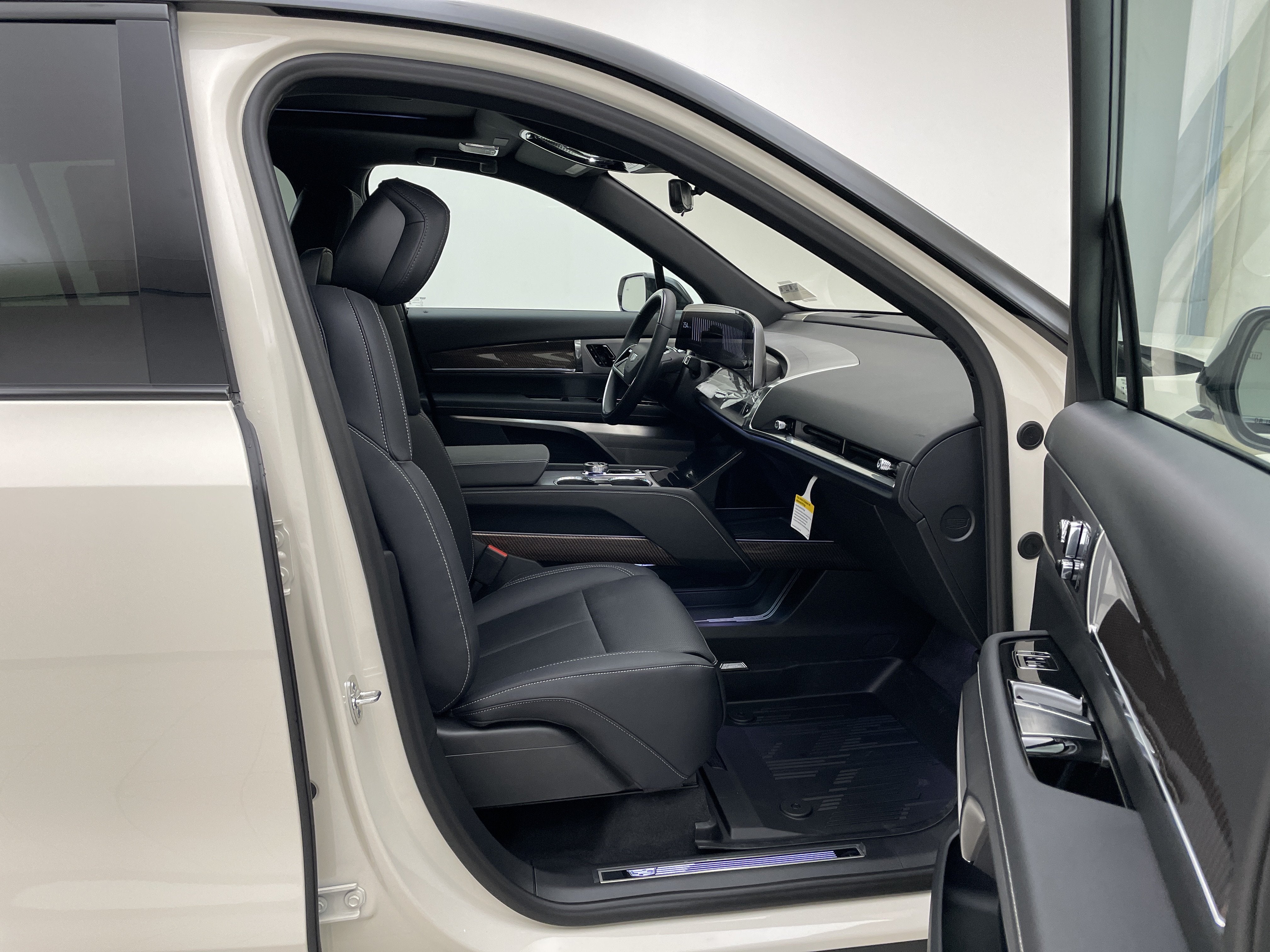 2027 Cadillac VISTIQ Sport