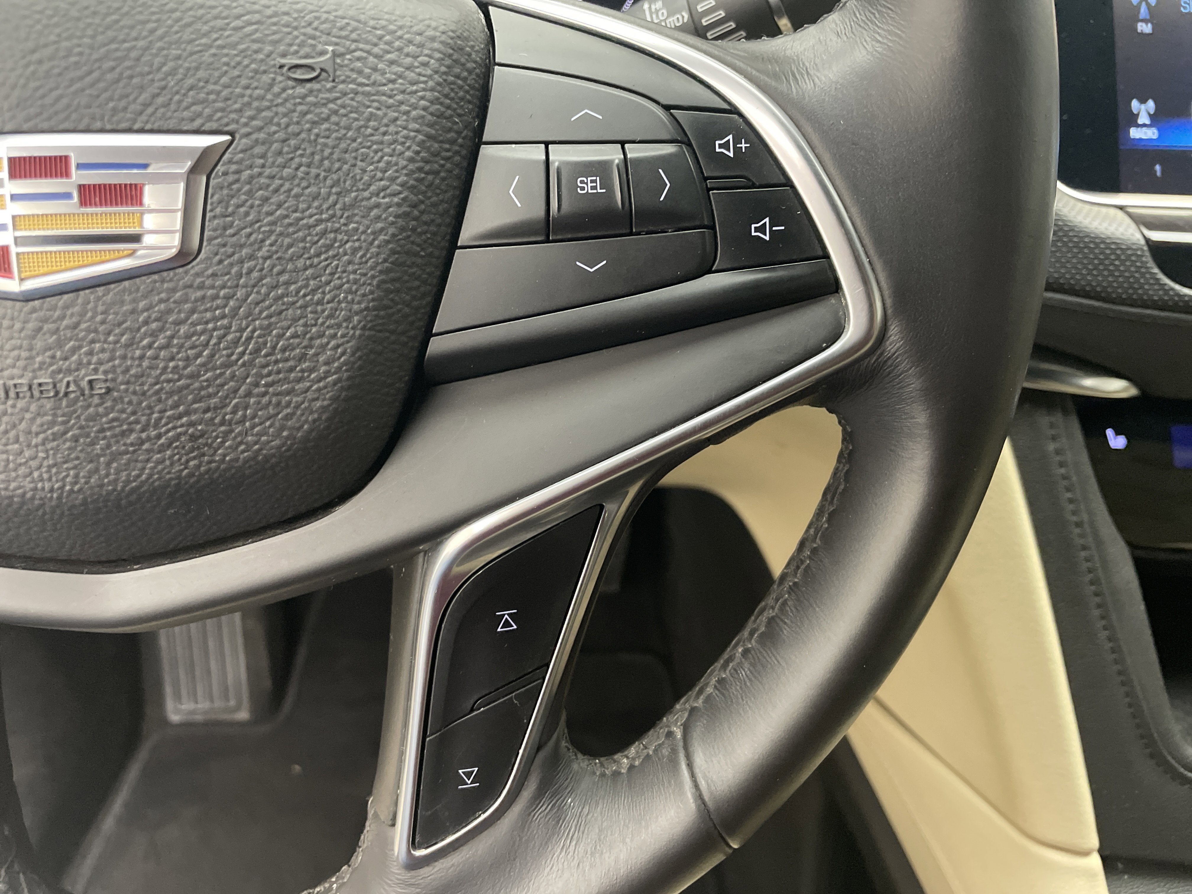 2017 Cadillac XT5 Luxury AWD