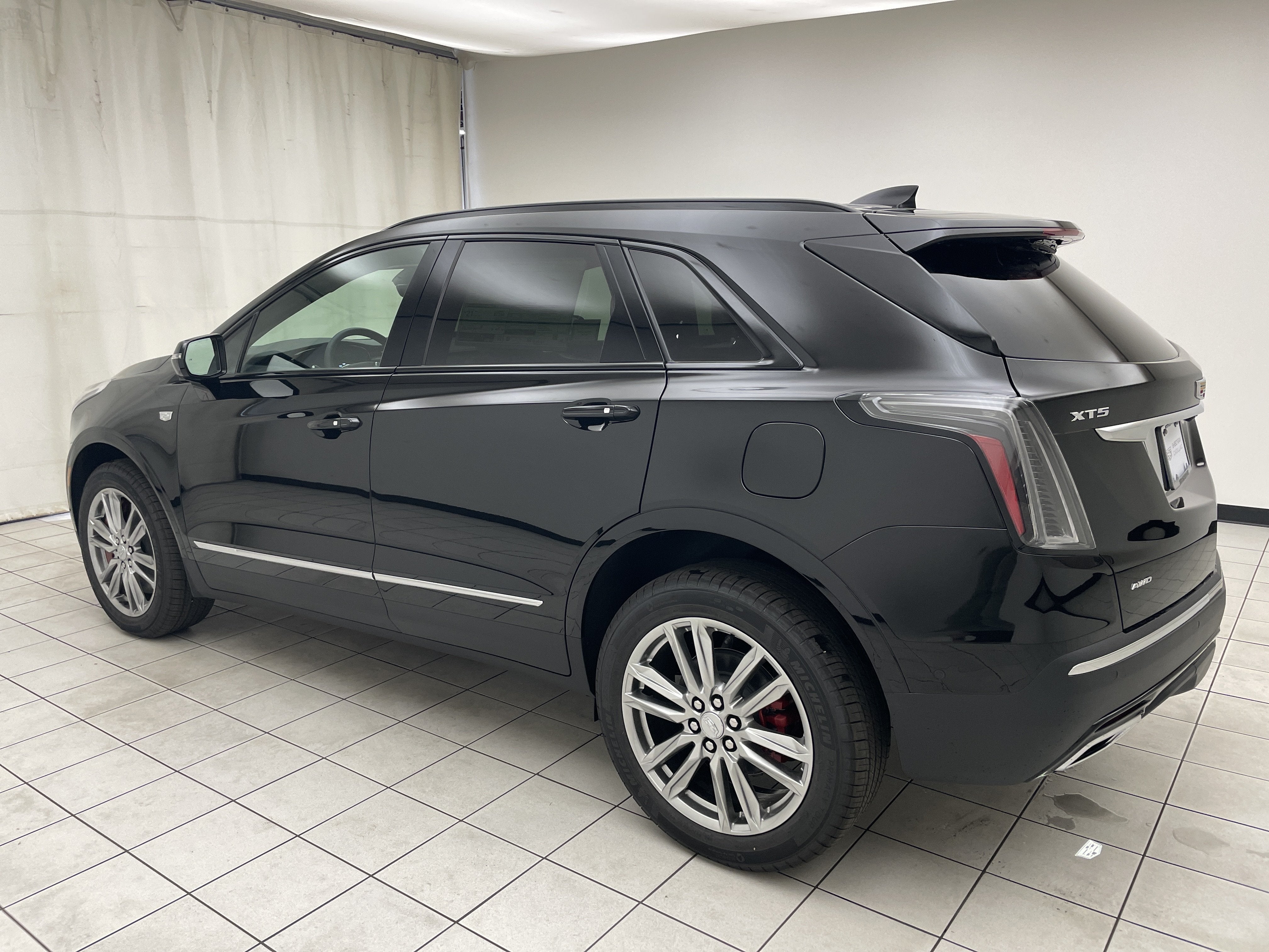 2026 Cadillac XT5 Sport