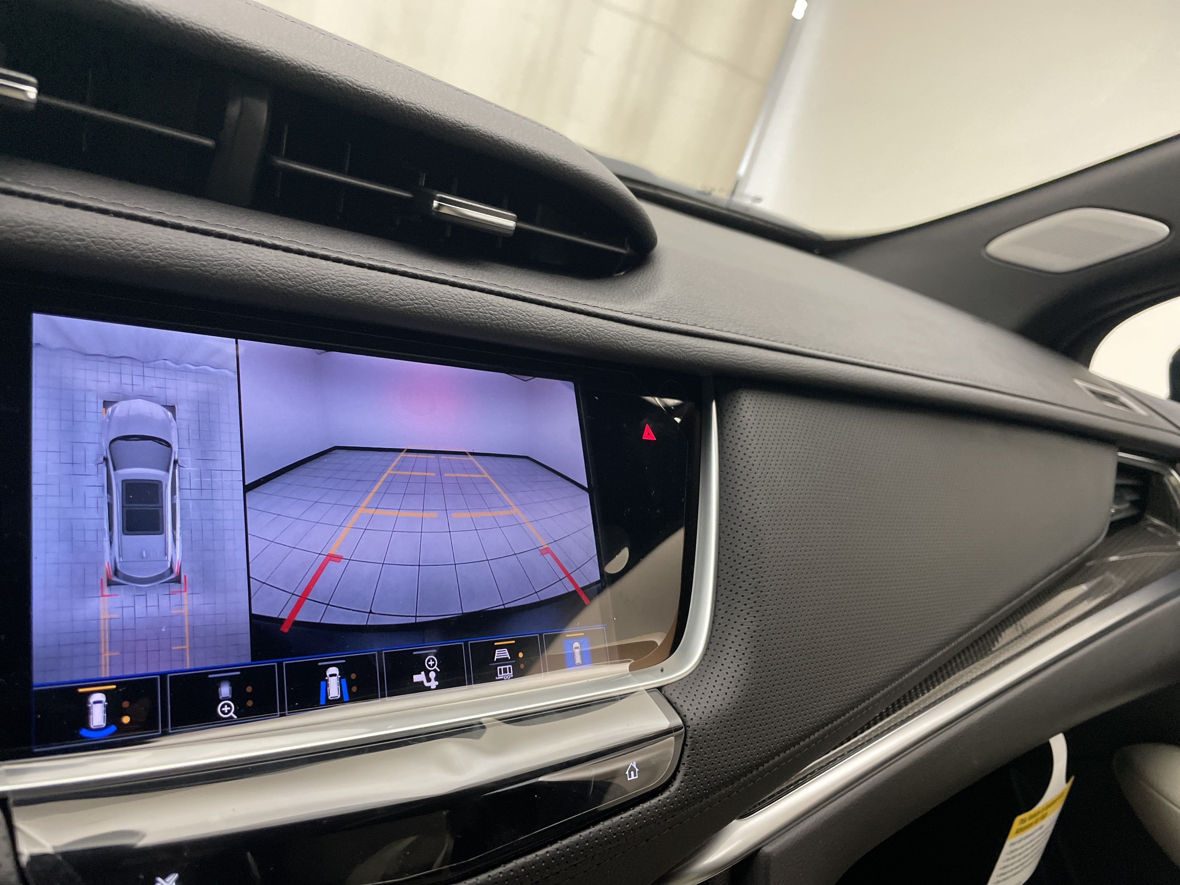 2026 Cadillac XT5 Sport
